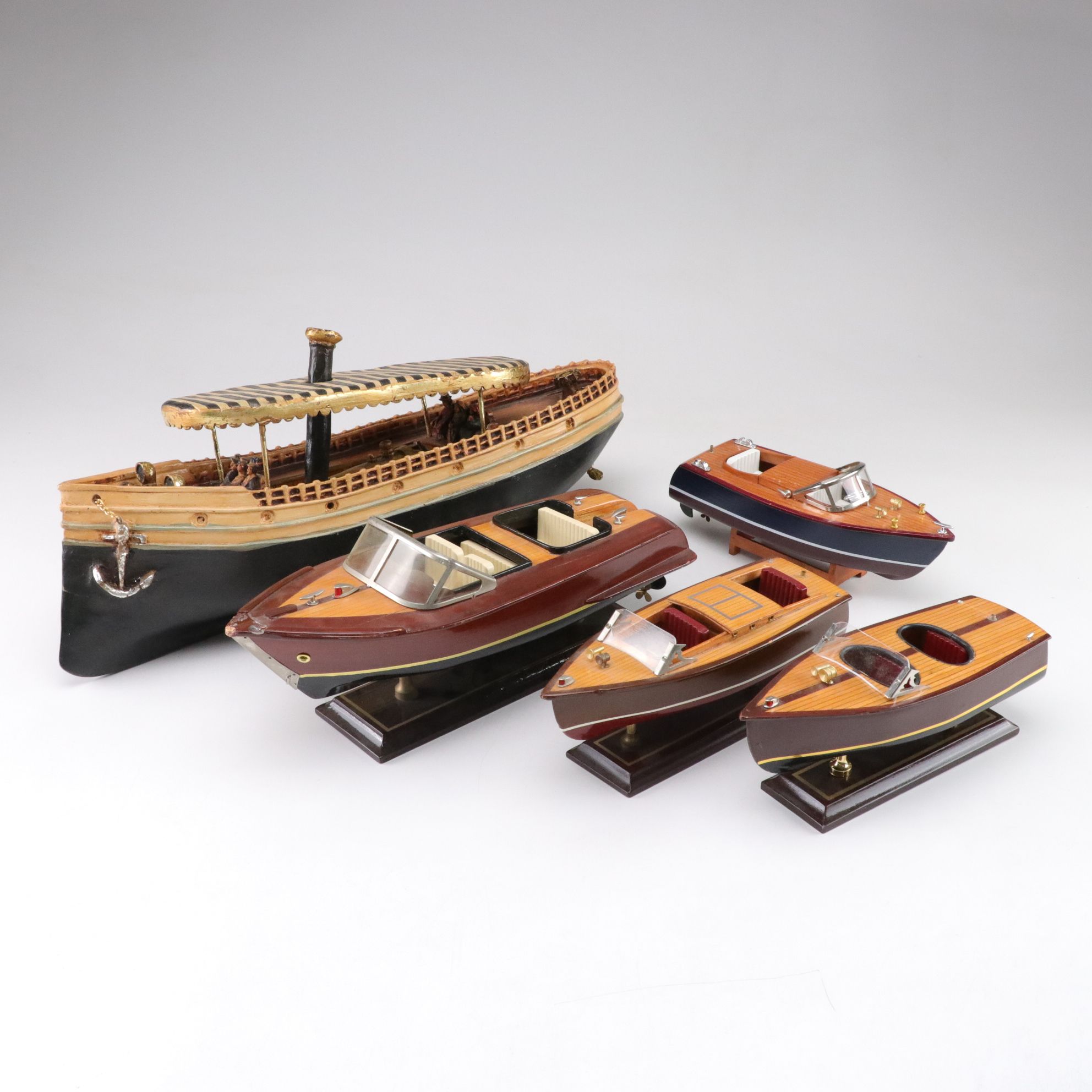 Barrel Back and Steamboat Boat Model Collection