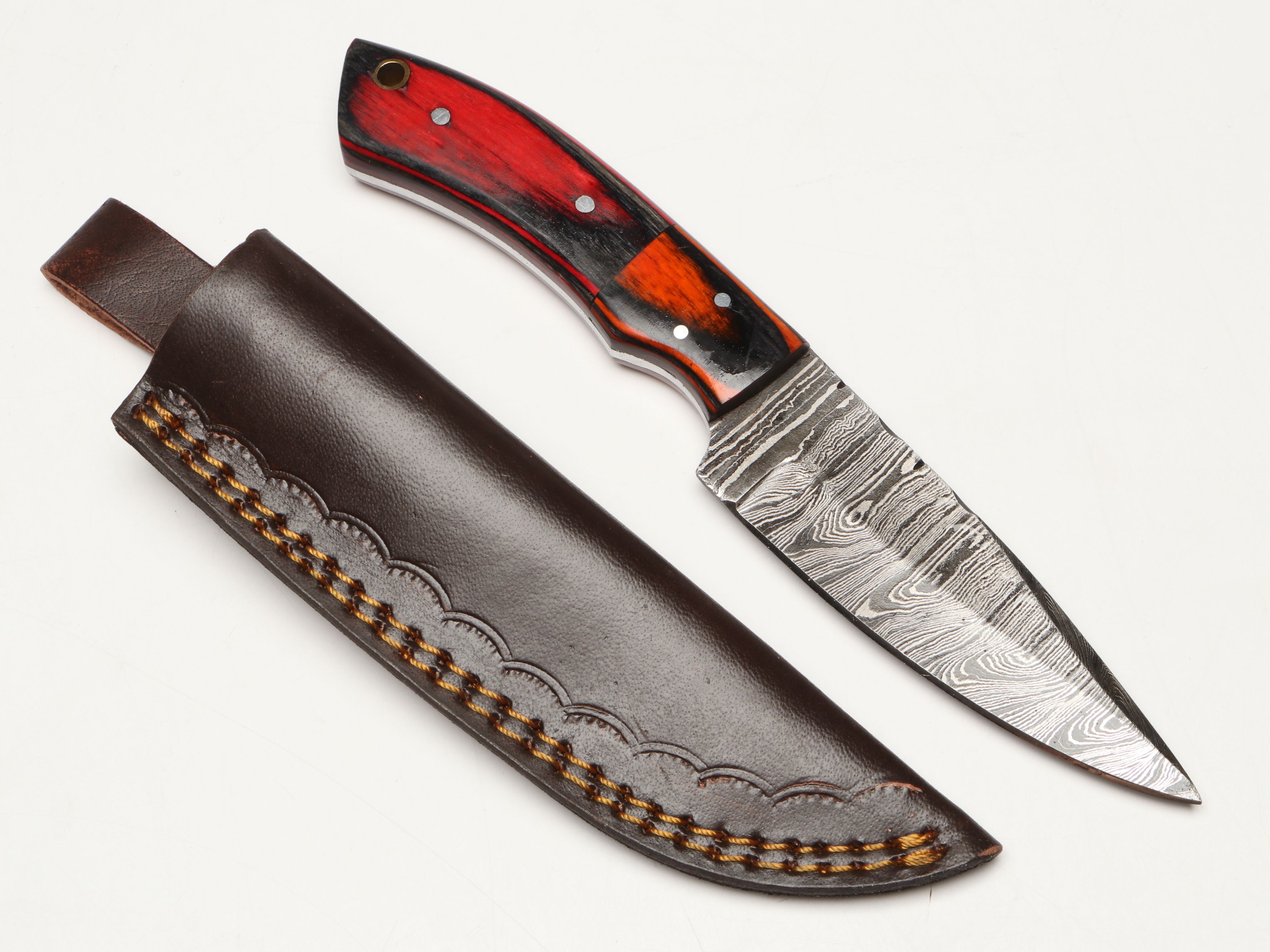 Damascus Steel Skinner and Hunting Knives in Leather Scabbards