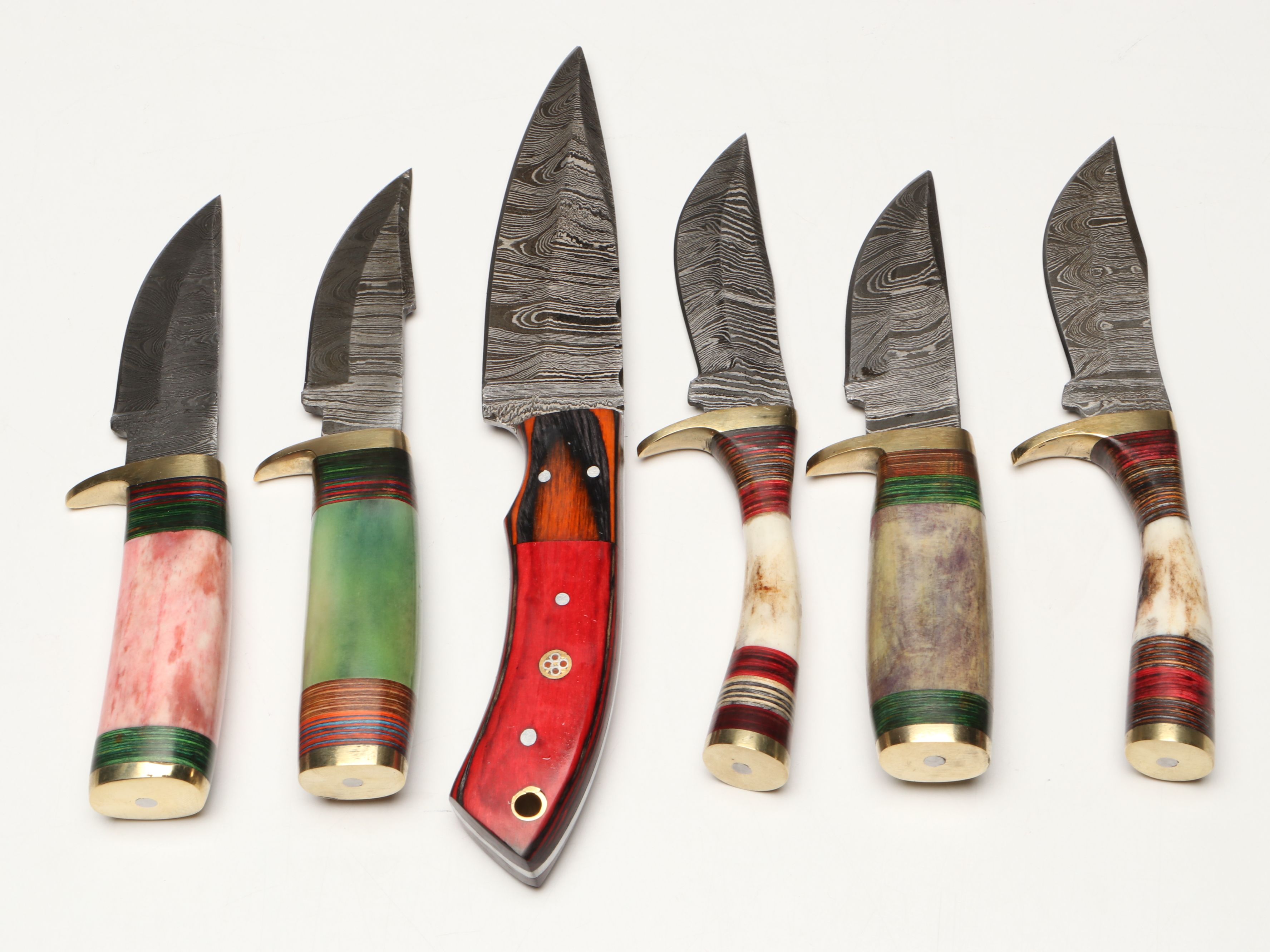 Damascus Steel Skinner and Hunting Knives in Leather Scabbards