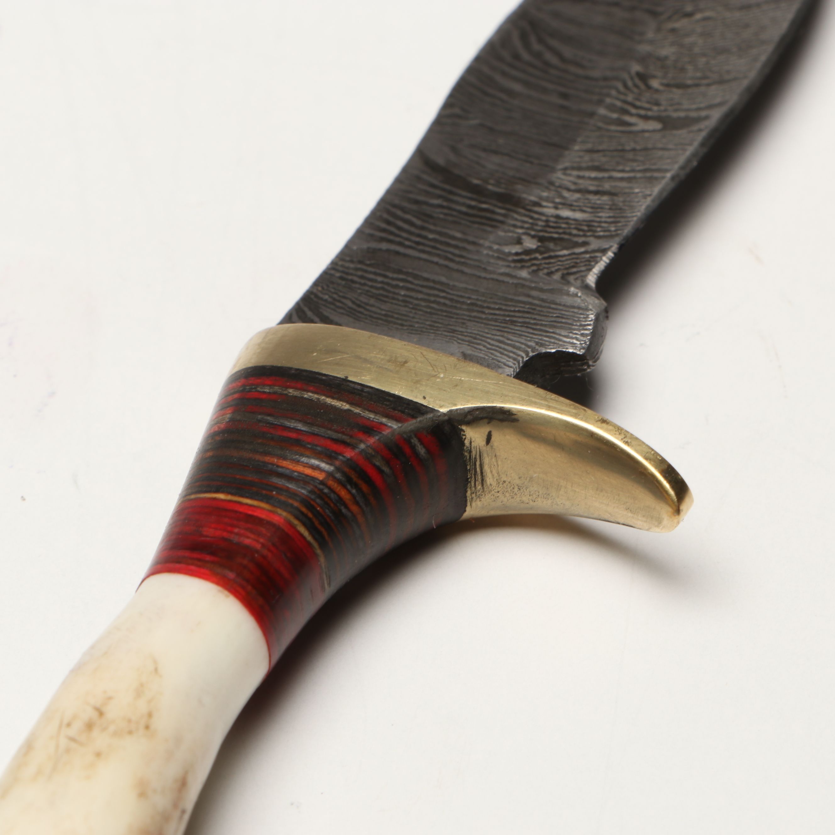 Damascus Steel Skinner and Hunting Knives in Leather Scabbards