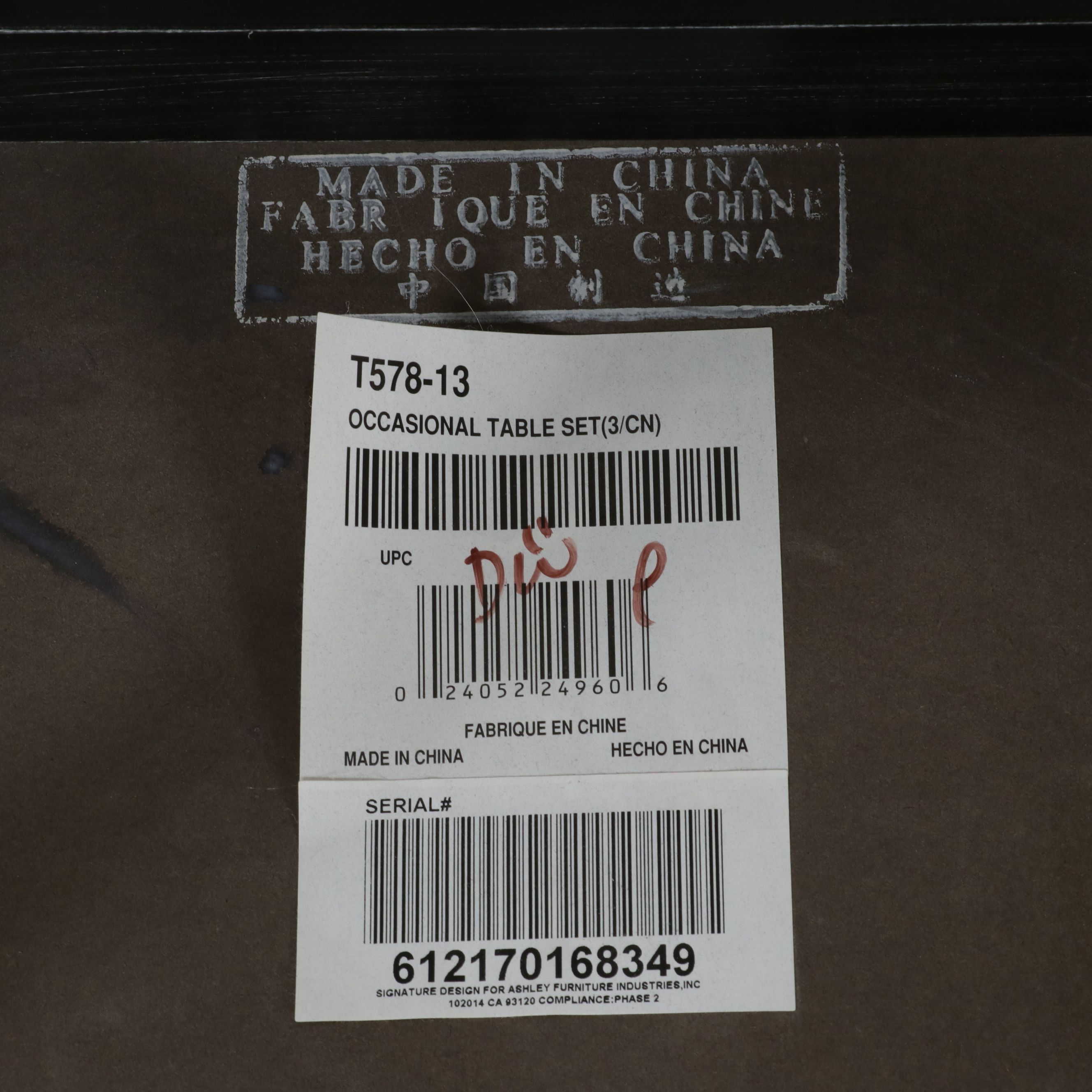 Ashley Furniture Signature Design "Beauban" Round Coffee Table