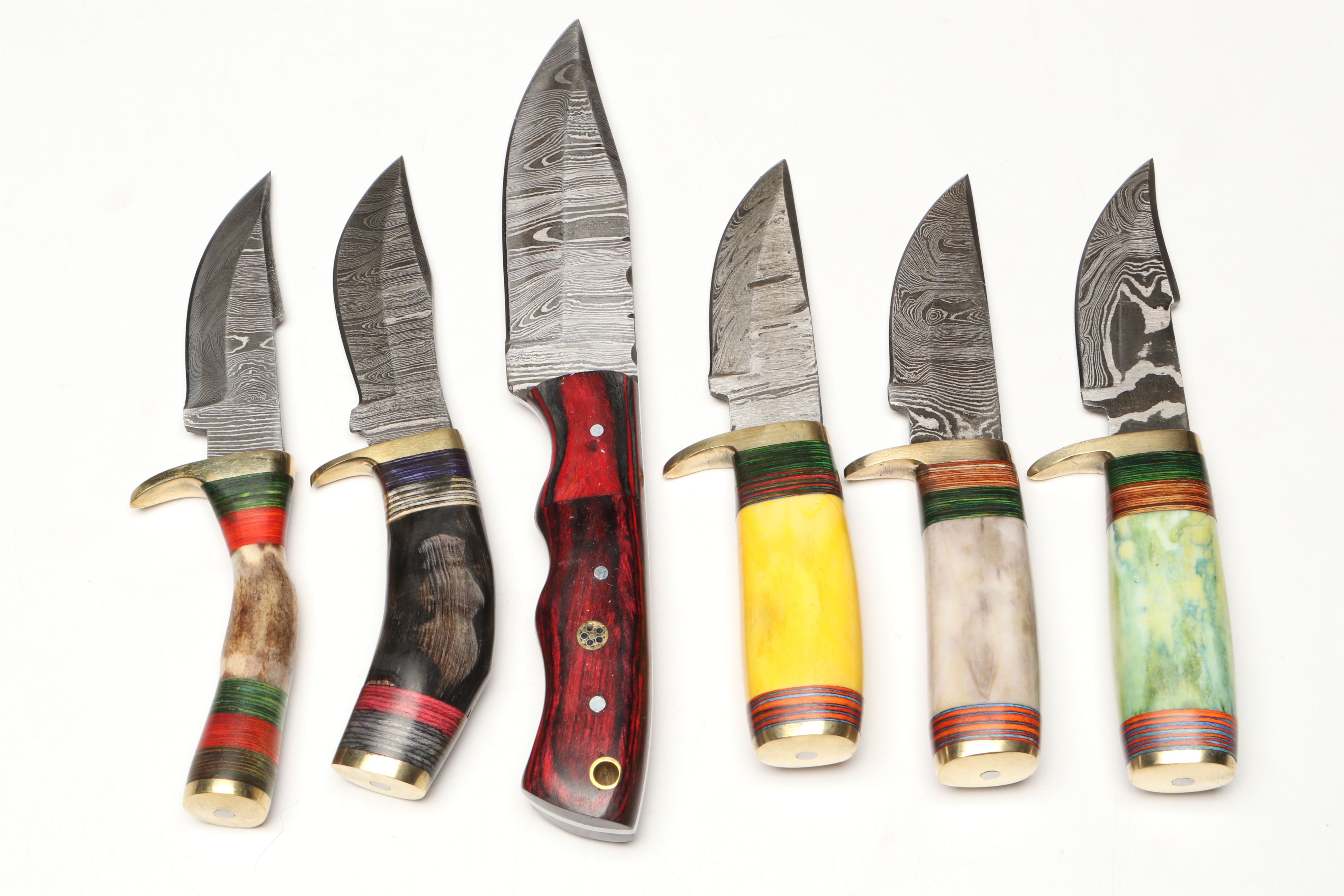 Damascus Steel Skinner and Hunting Knives in Leather Scabbards