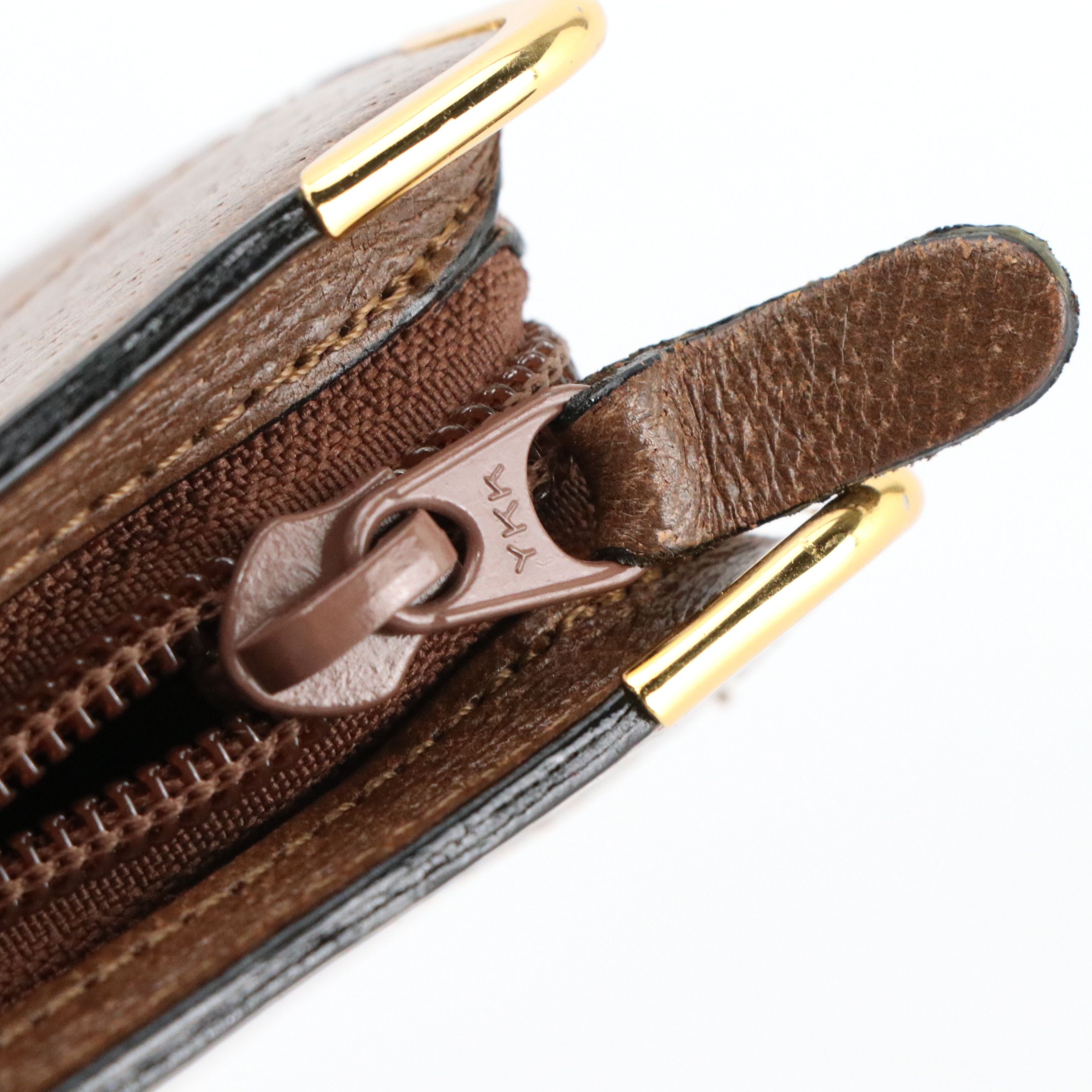 Valentino Garavani Zip Clutch in Brown Grained Leather