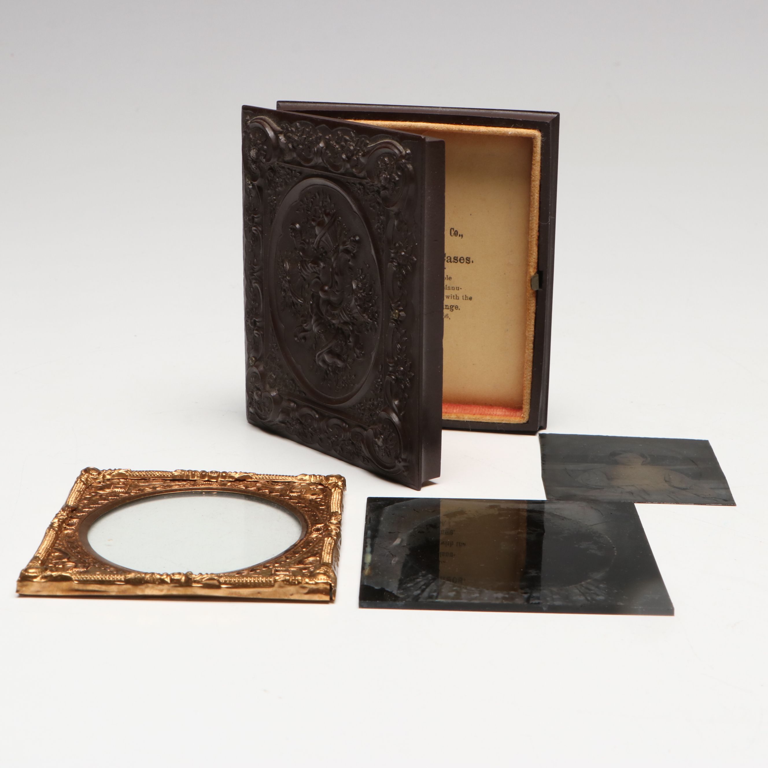 Daguerreotype Portrait of Girl in Union Case with Velvet Lining, Mid-19th C.