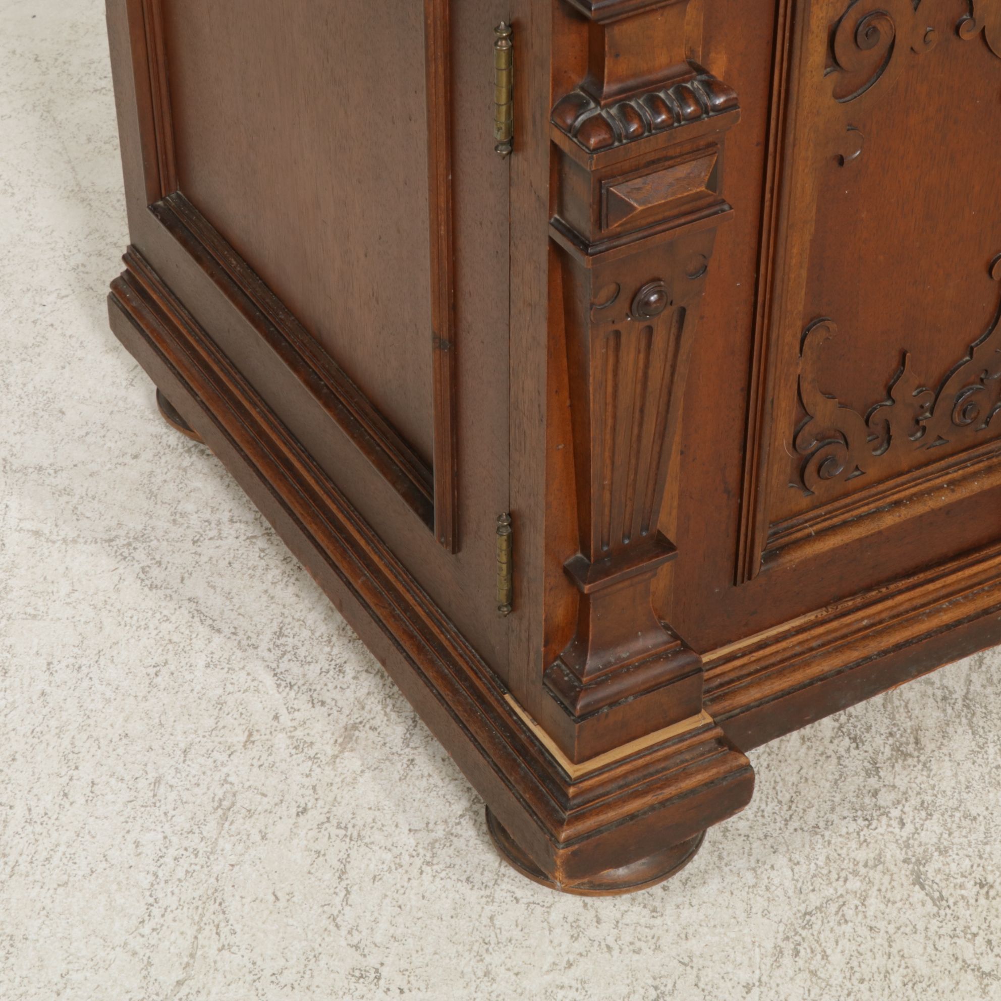 Victorian Walnut Marble Top Sideboard and Hutch, Early 20th Century