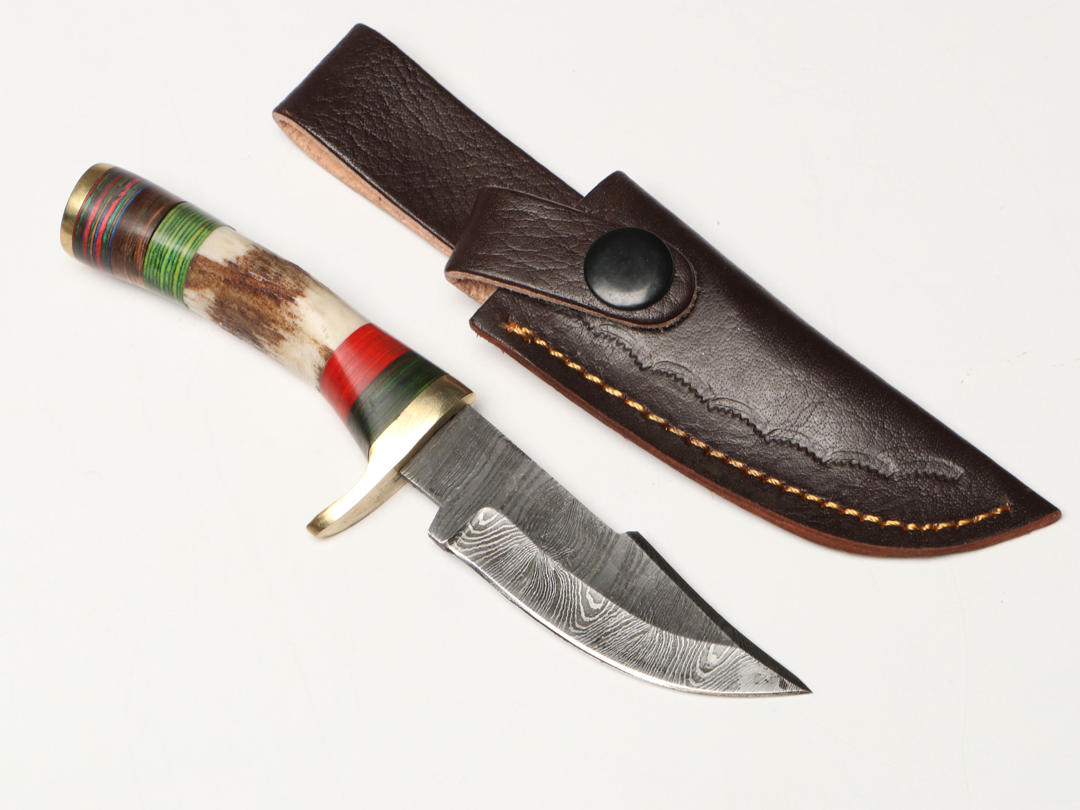 Damascus Steel Skinner and Hunting Knives in Leather Scabbards