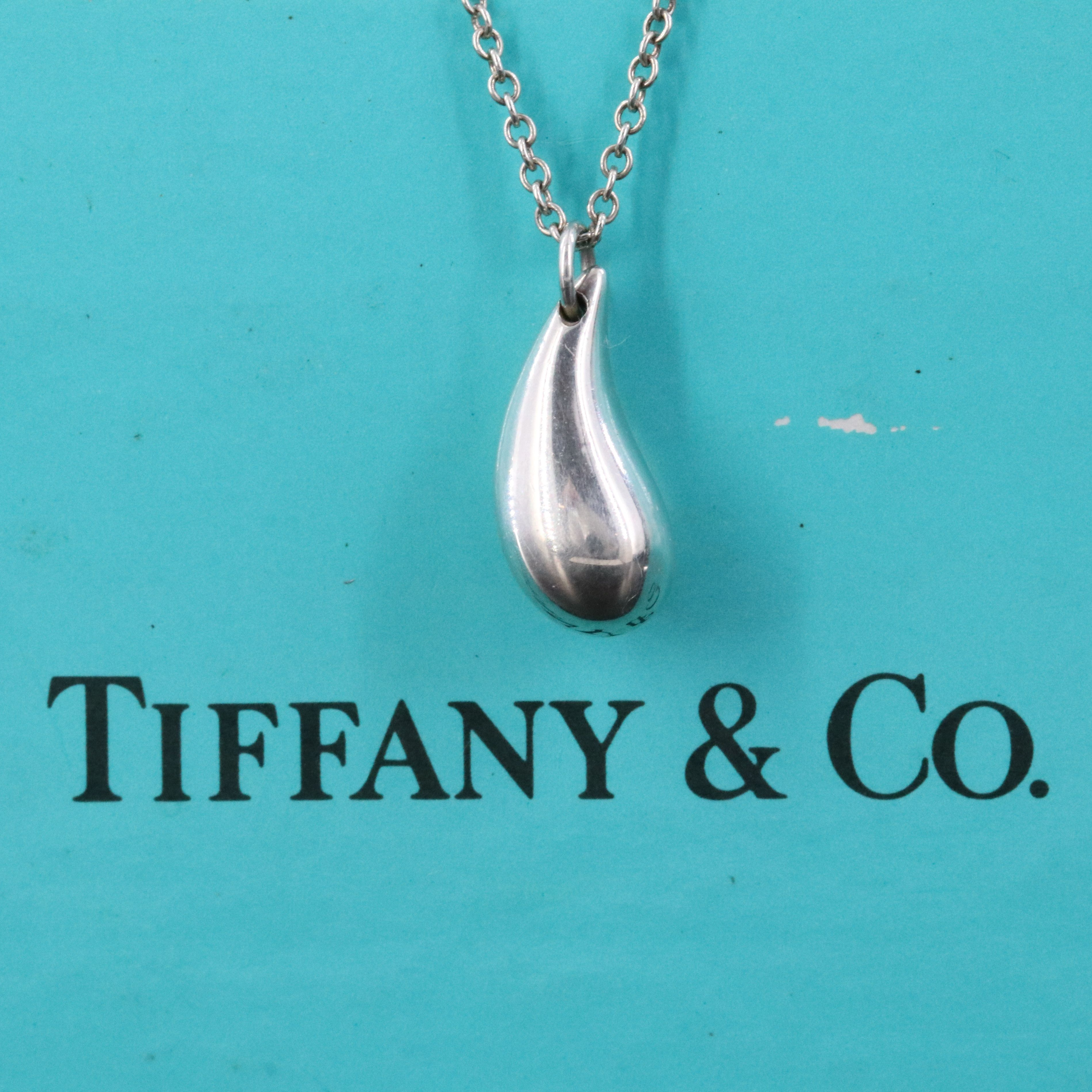 Elsa Perretti for Tiffany & Co. Sterling Silver Teardrop Pendant Necklace