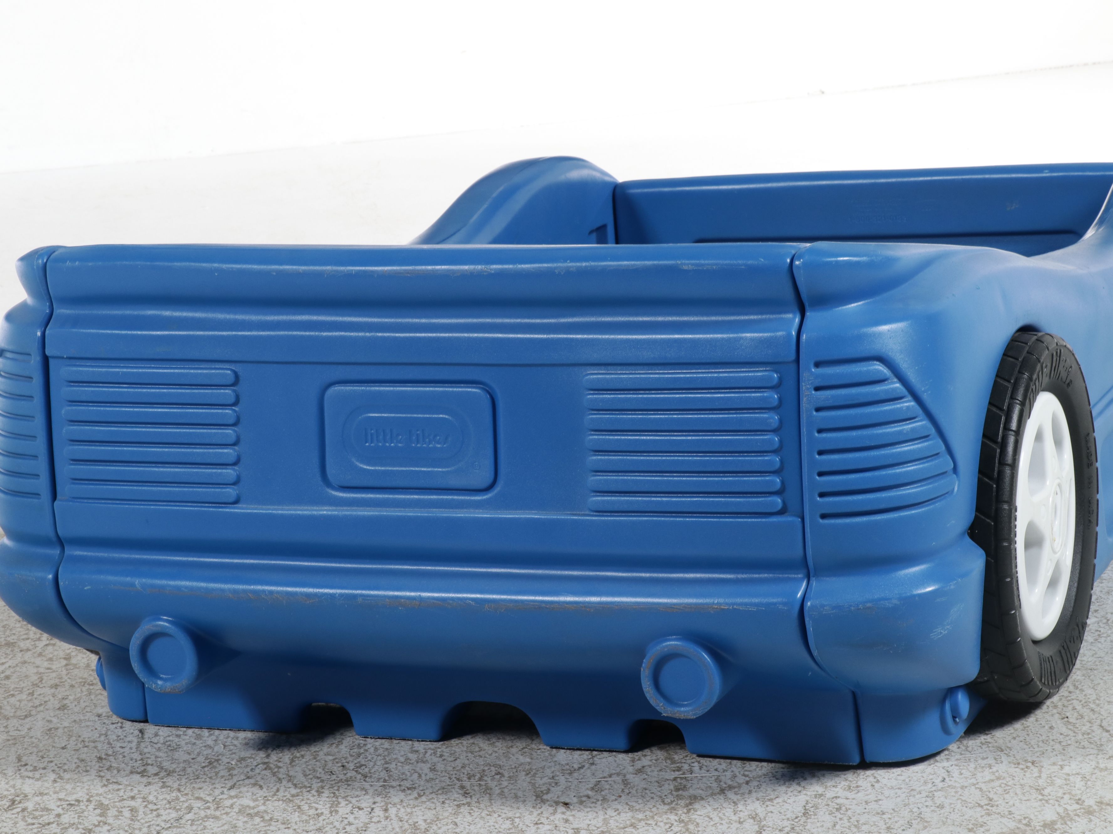 Little Tikes Blue Sports Car Toddler Bed