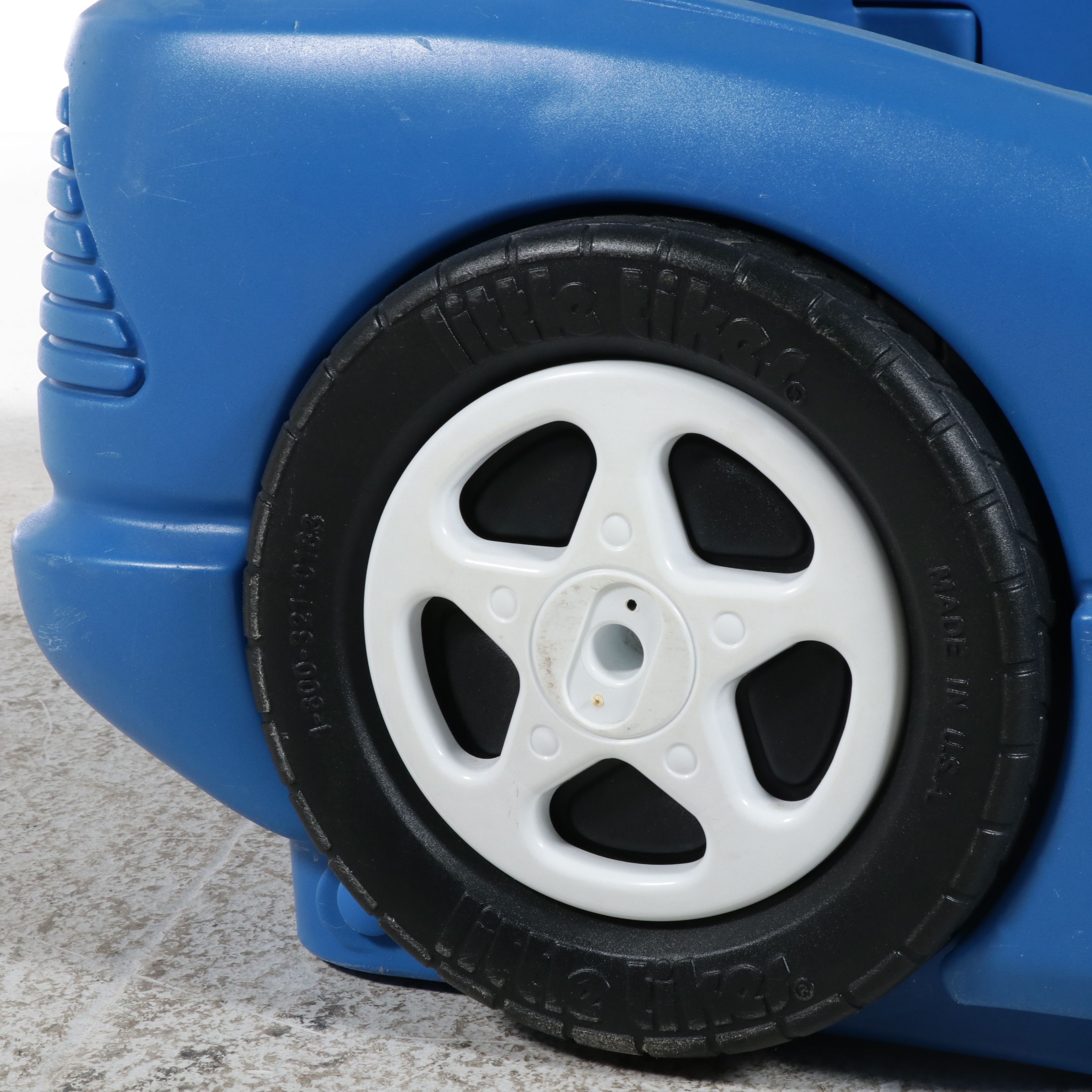 Little Tikes Blue Sports Car Toddler Bed