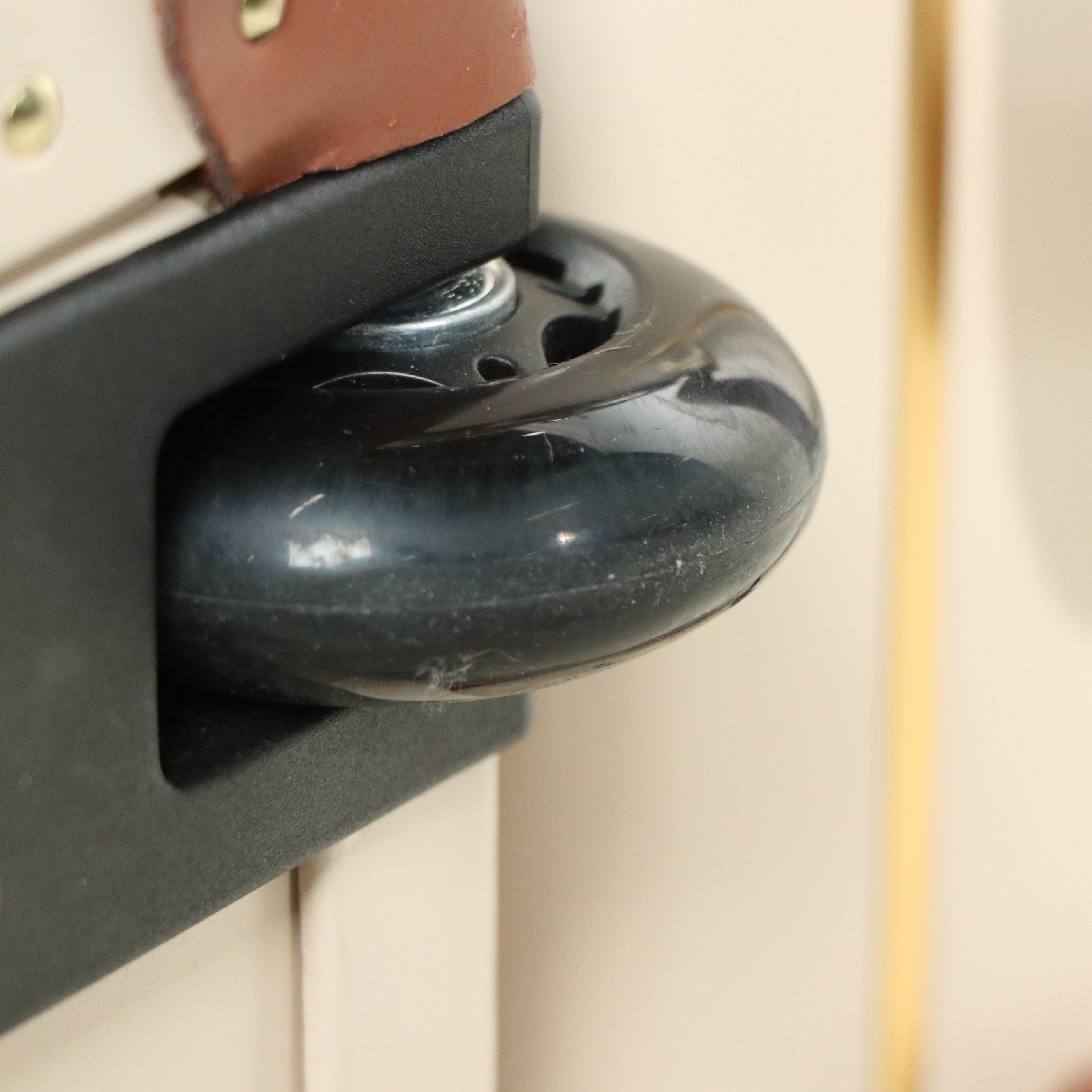 Steamline "The Diplomat" Five-Piece Trunk Luggage Set in Cream and Brown Leather