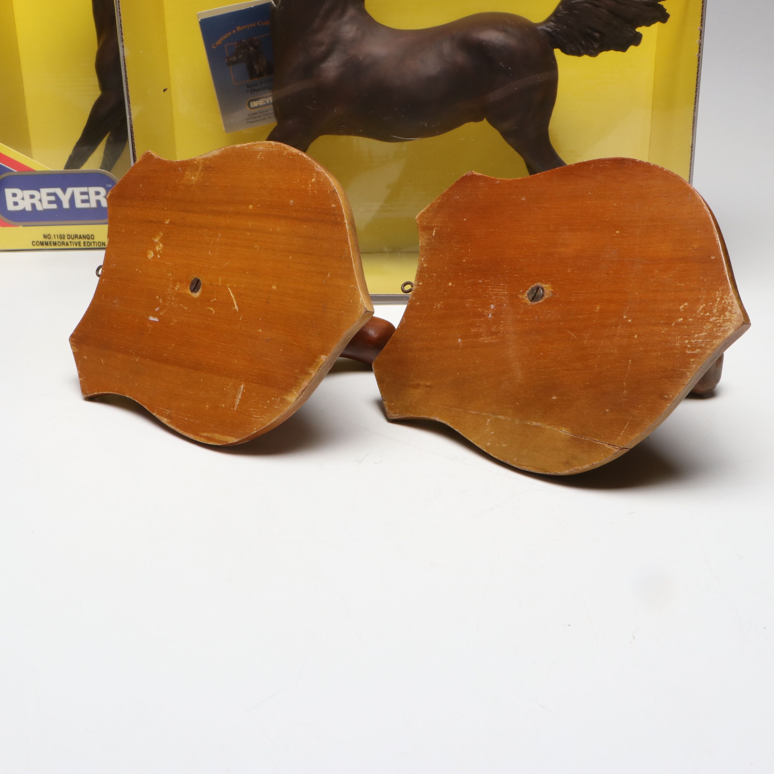 Breyer "Durango" Traditional Models with Wooden Horse Head Wall Décor