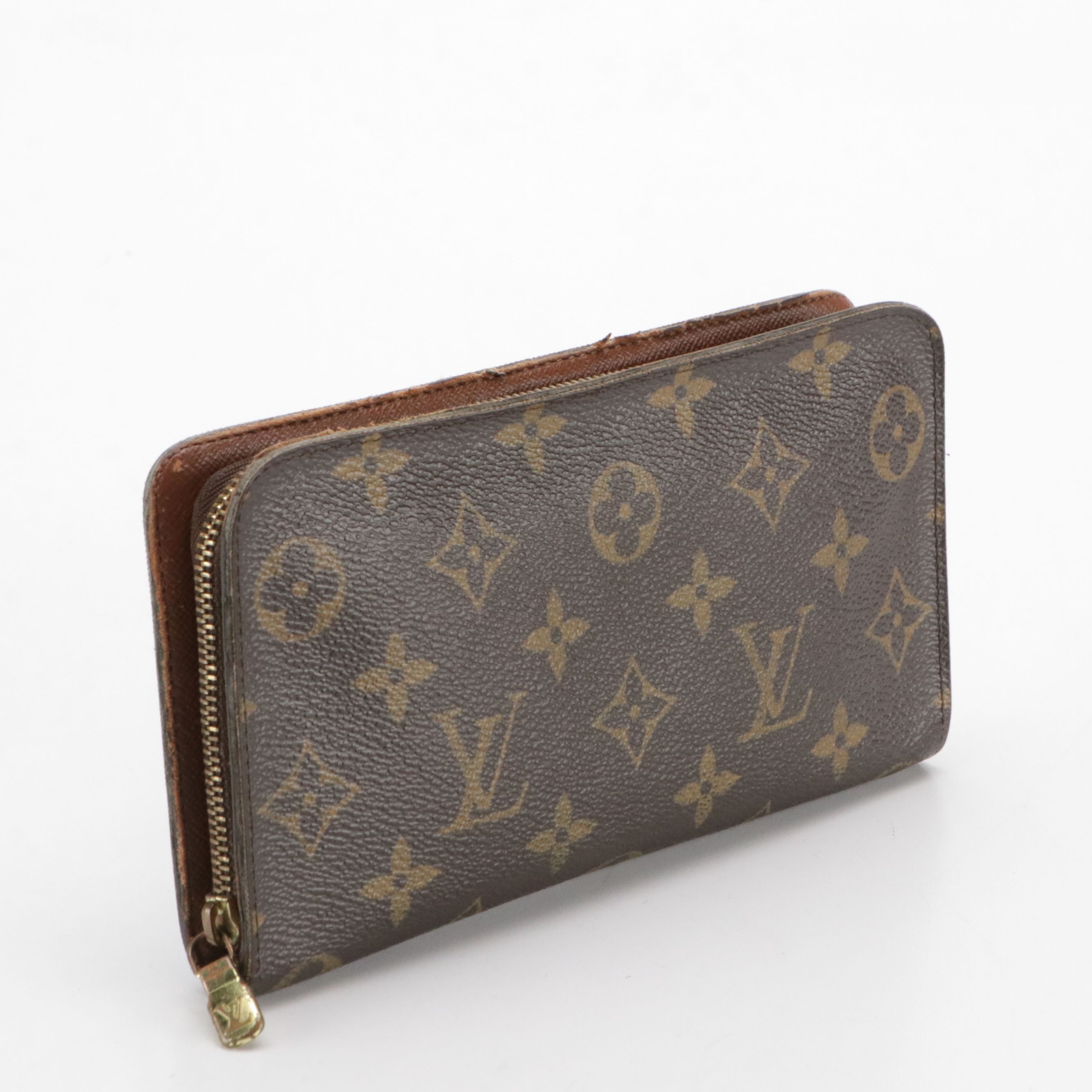Louis Vuitton Zippy Wallet in Monogram Canvas