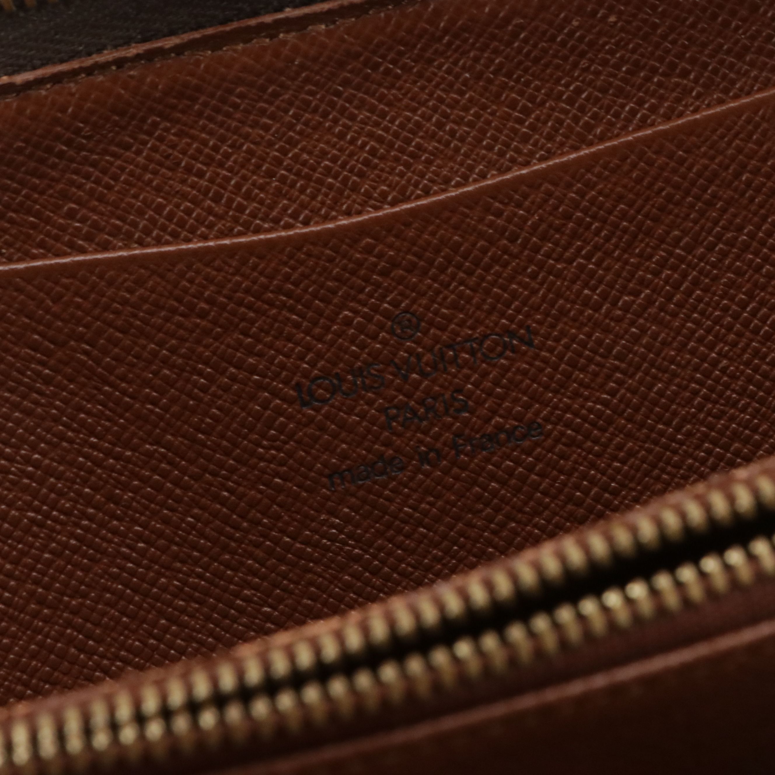 Louis Vuitton Zippy Wallet in Monogram Canvas