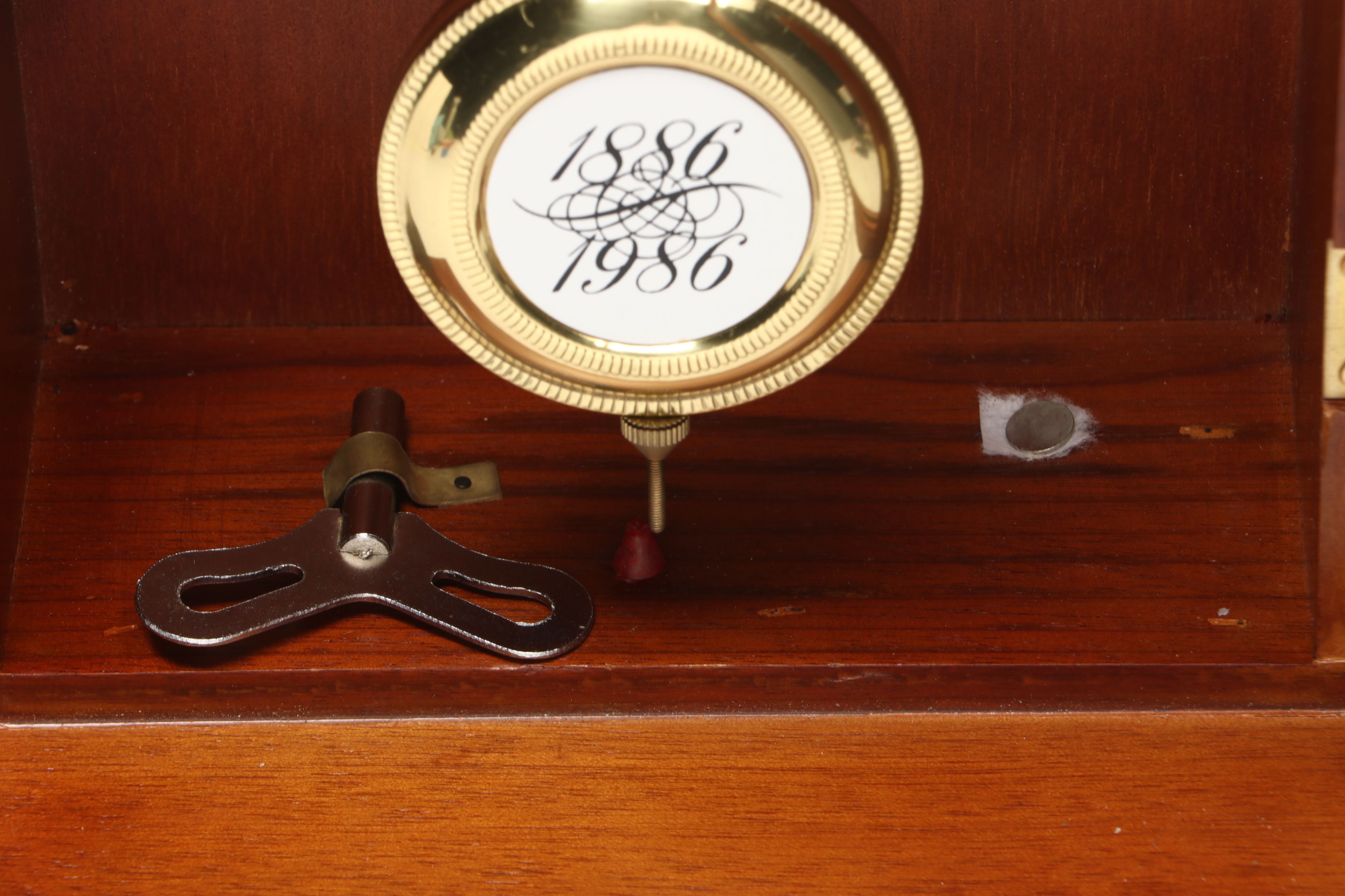 U.S. Commemorative Society Statue of Liberty Centennial Wall Clock