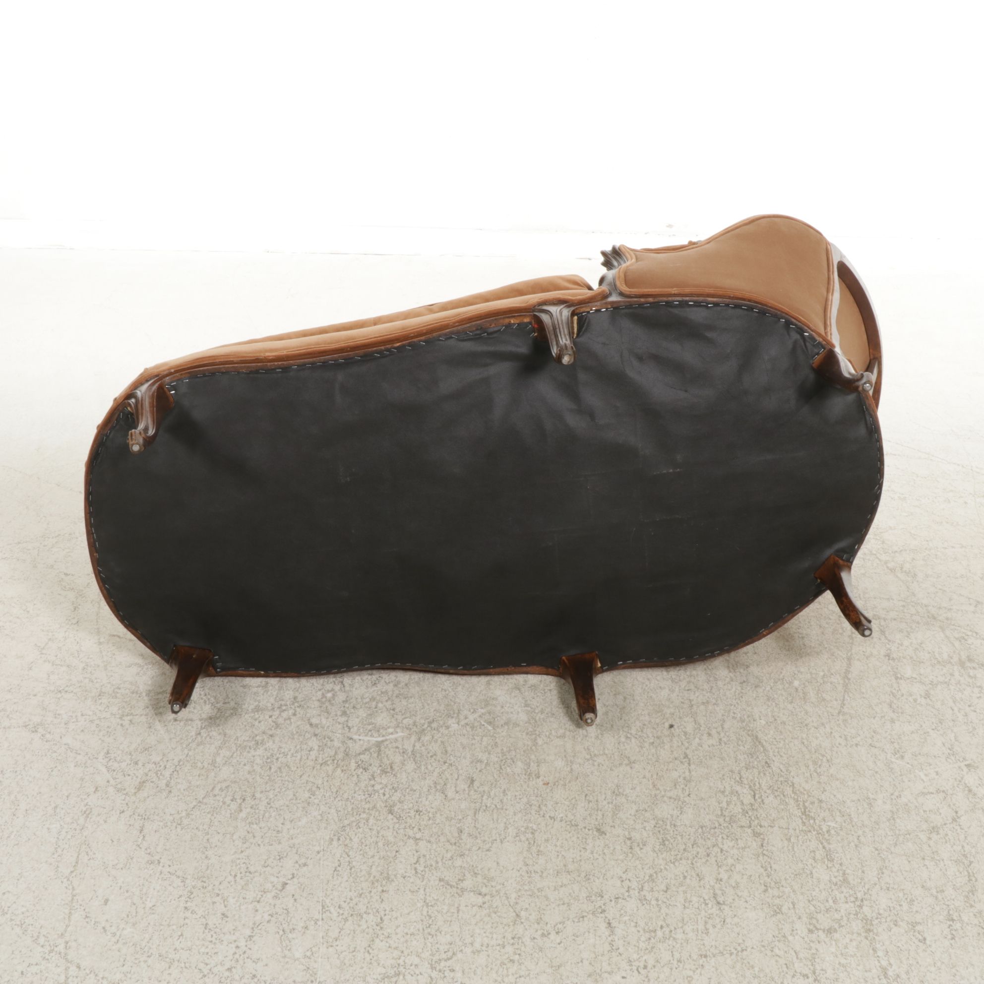 Louis XV Style Carved Walnut Chaise, Late 19th to Early 20th Century