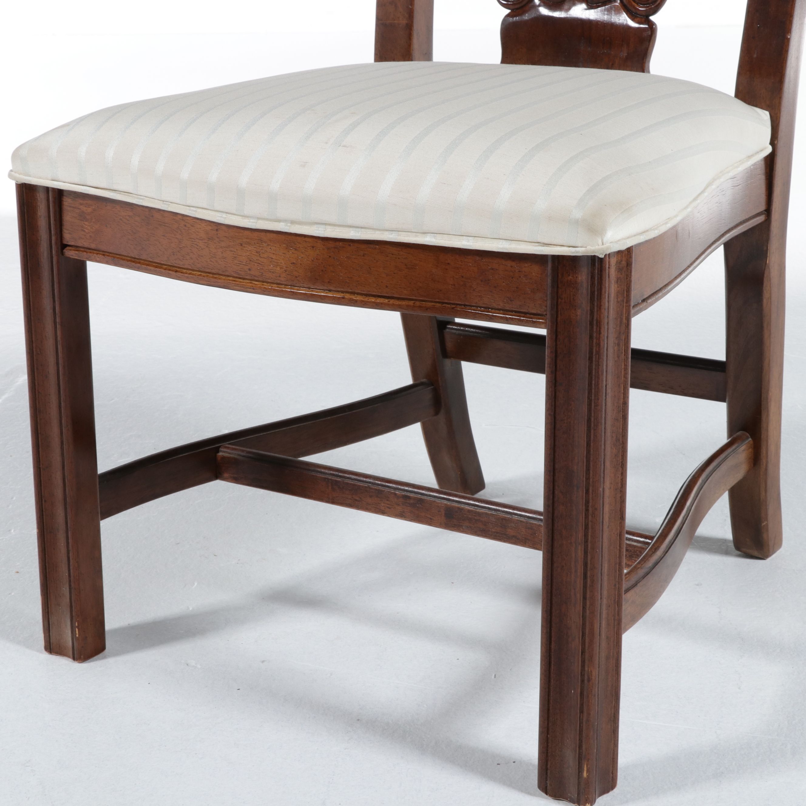 Universal Furniture Chippendale Style Dining Set