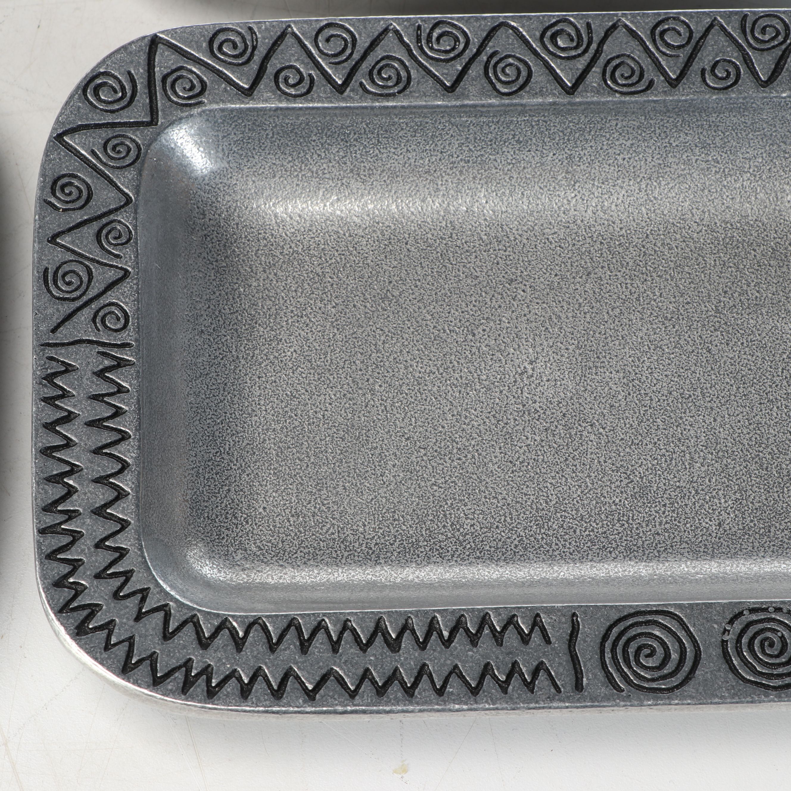 Wilton Platters, Lodge Skillets, Faberware Mixing Bowls and More