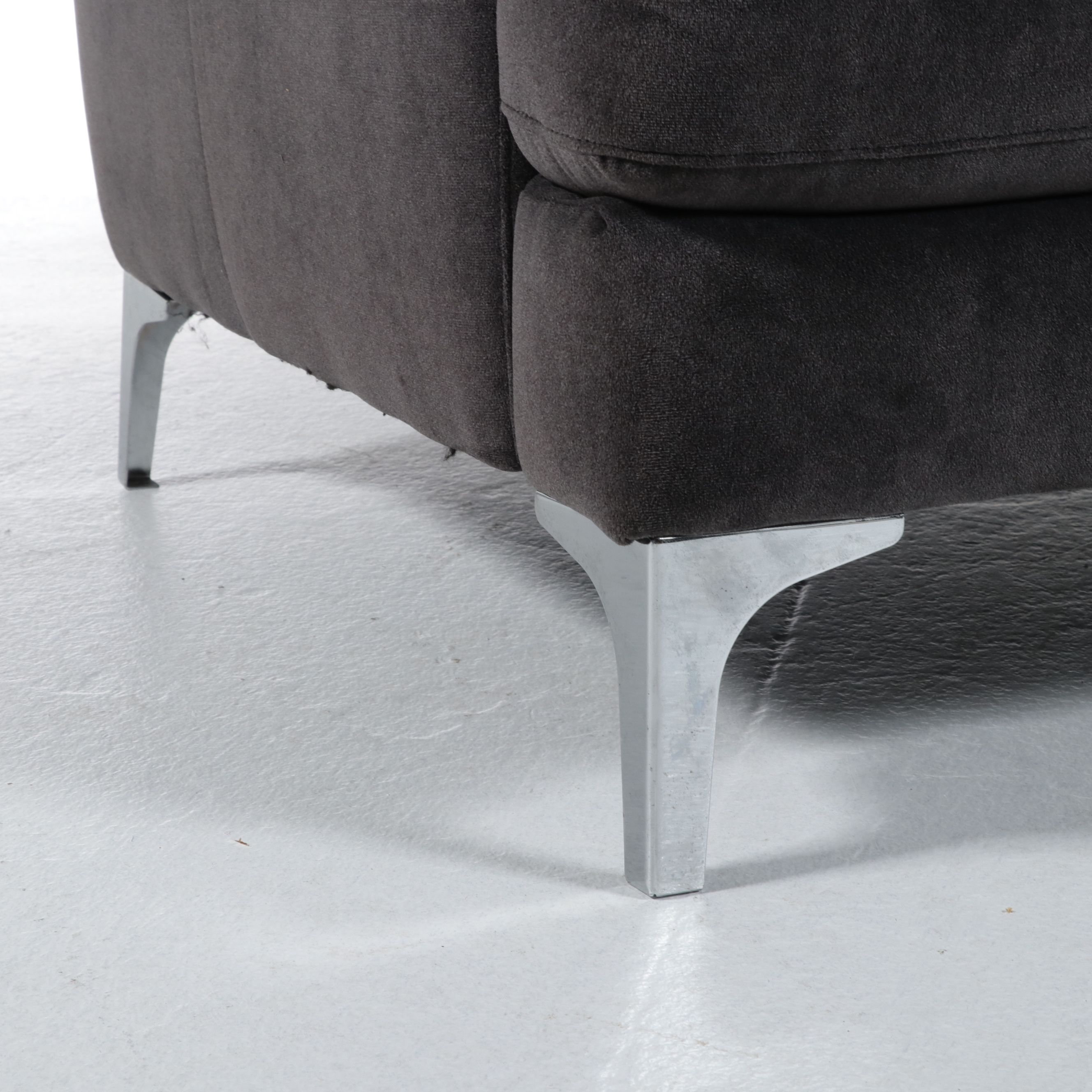 Natuzzi Contemporary Velvet Loveseat