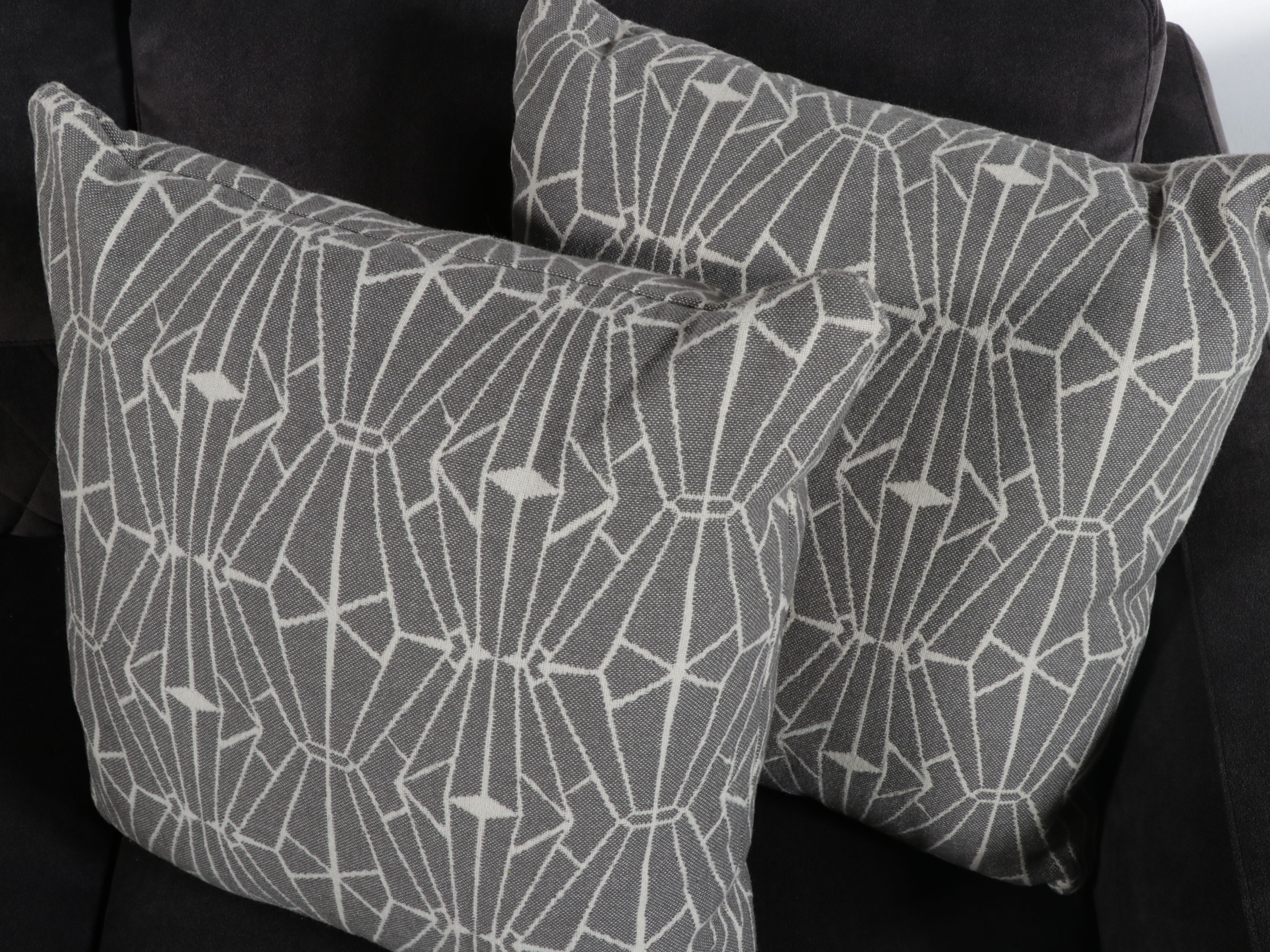 Natuzzi Contemporary Velvet Loveseat