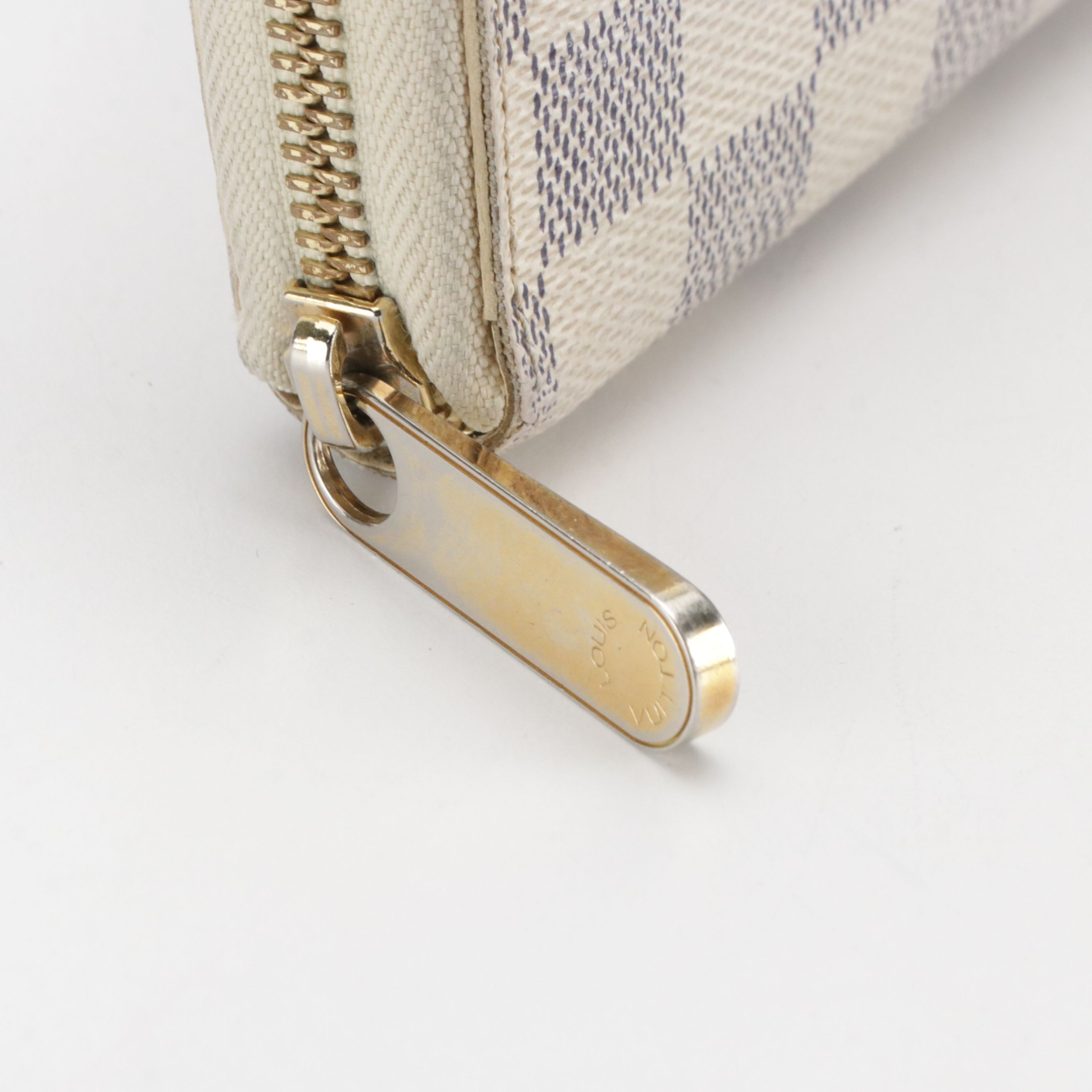 Louis Vuitton Zippy Wallet in Damier Azur Canvas