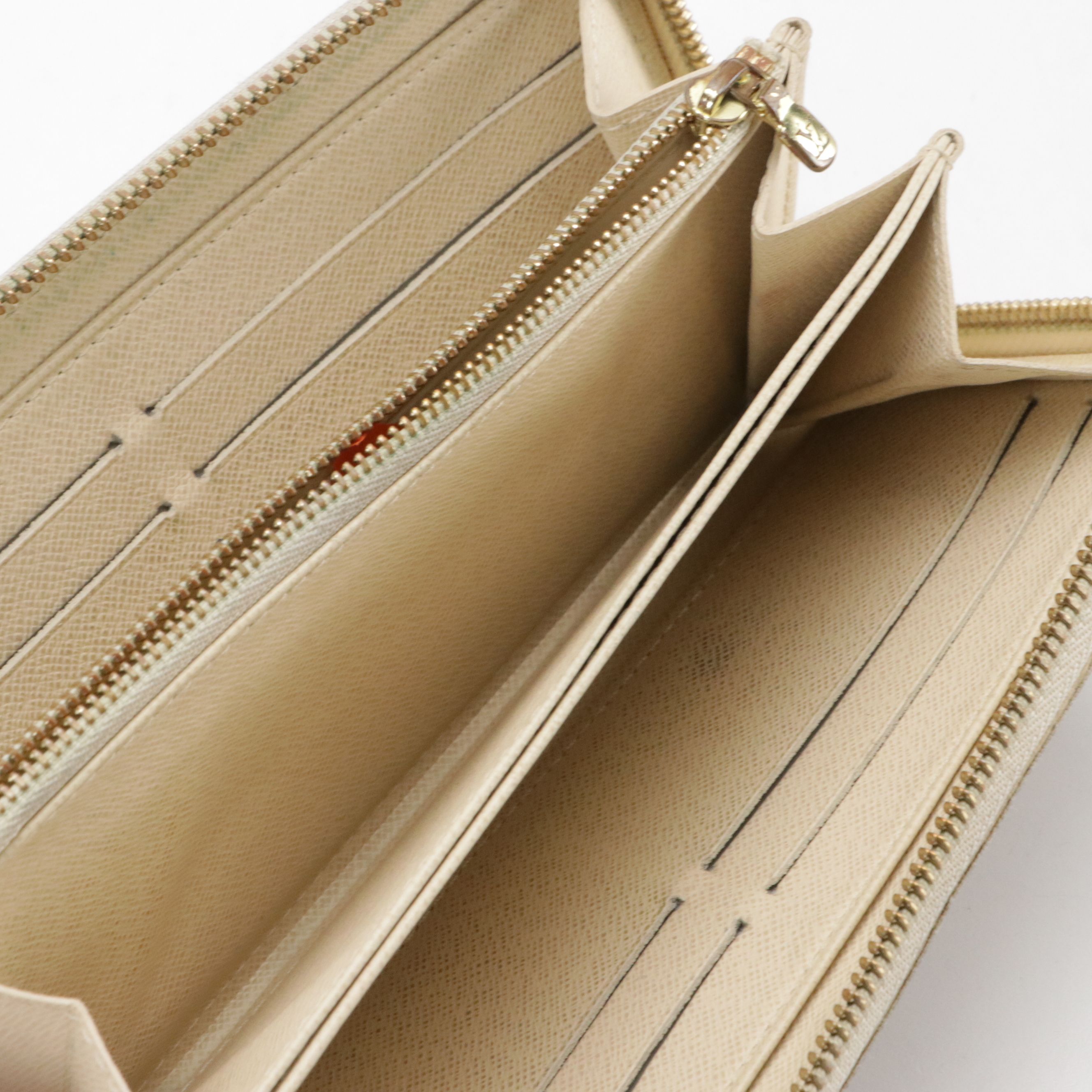 Louis Vuitton Zippy Wallet in Damier Azur Canvas