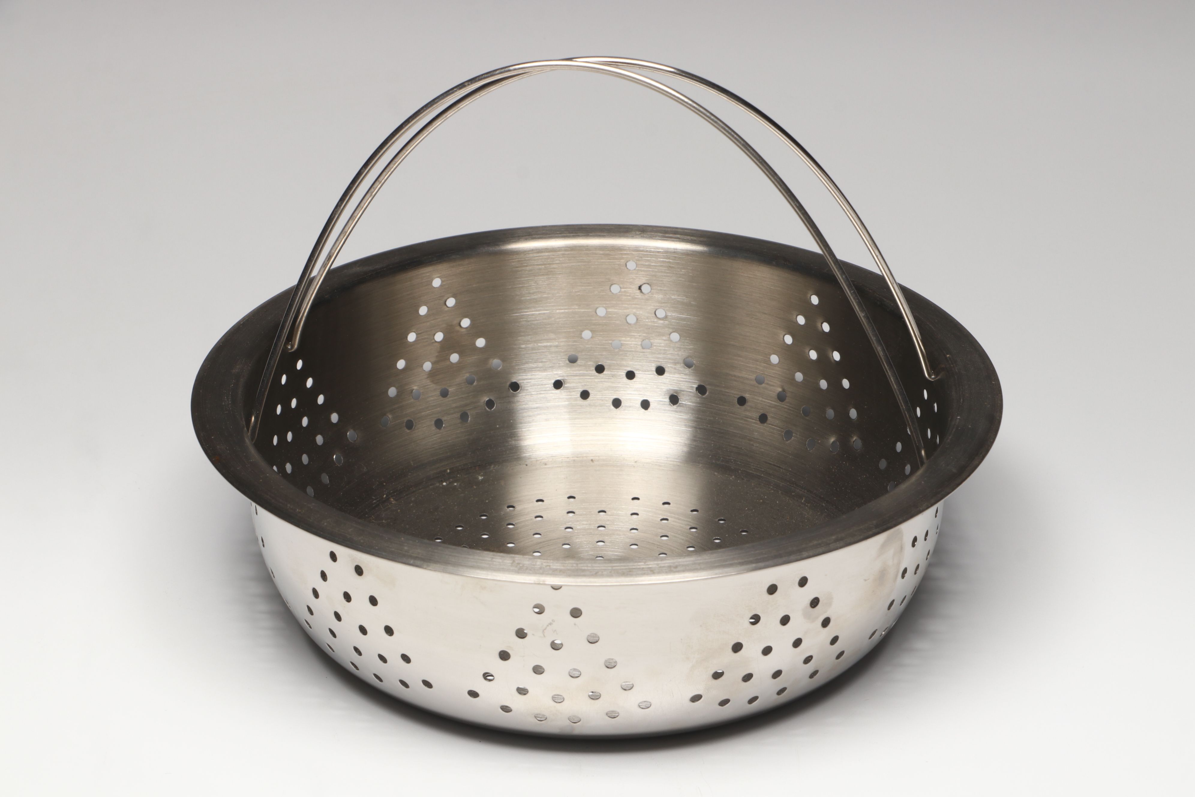 Roccoco and Kaiser Springform Pans with Other Metal Bakeware