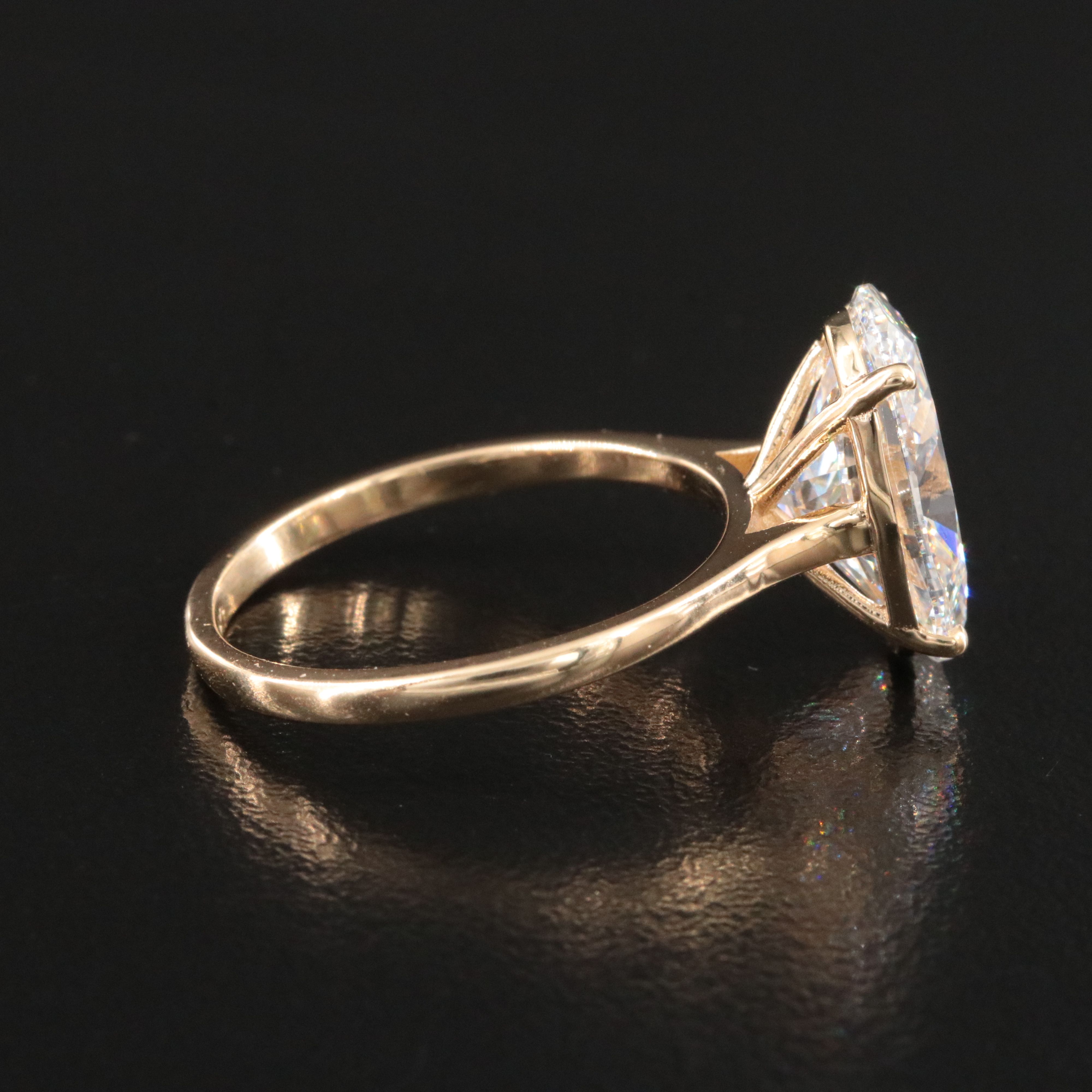 18K 5.04 CT Lab Grown Diamond Solitaire Ring with IGI Report