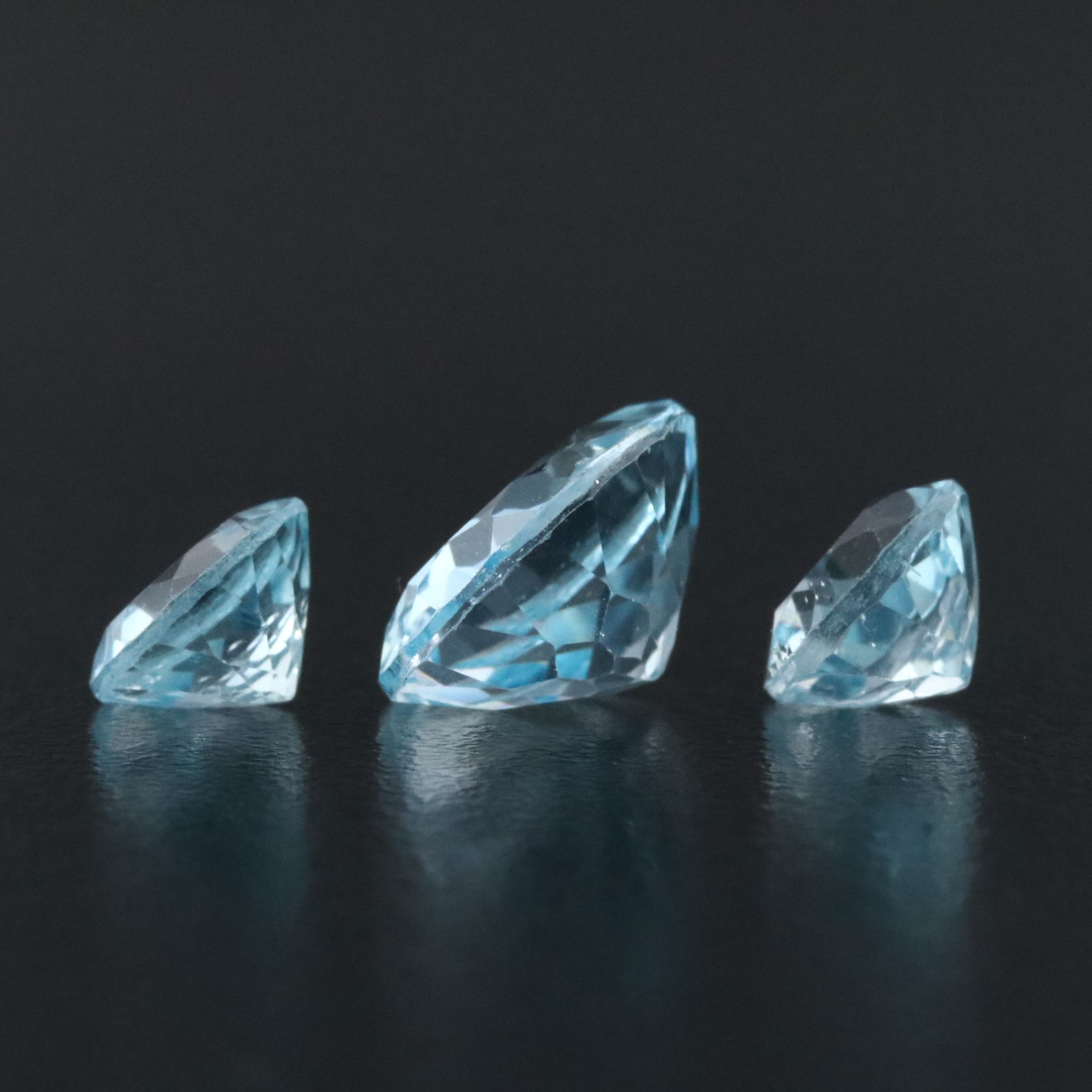 Loose 8.80 CTW Blue Topaz Lot