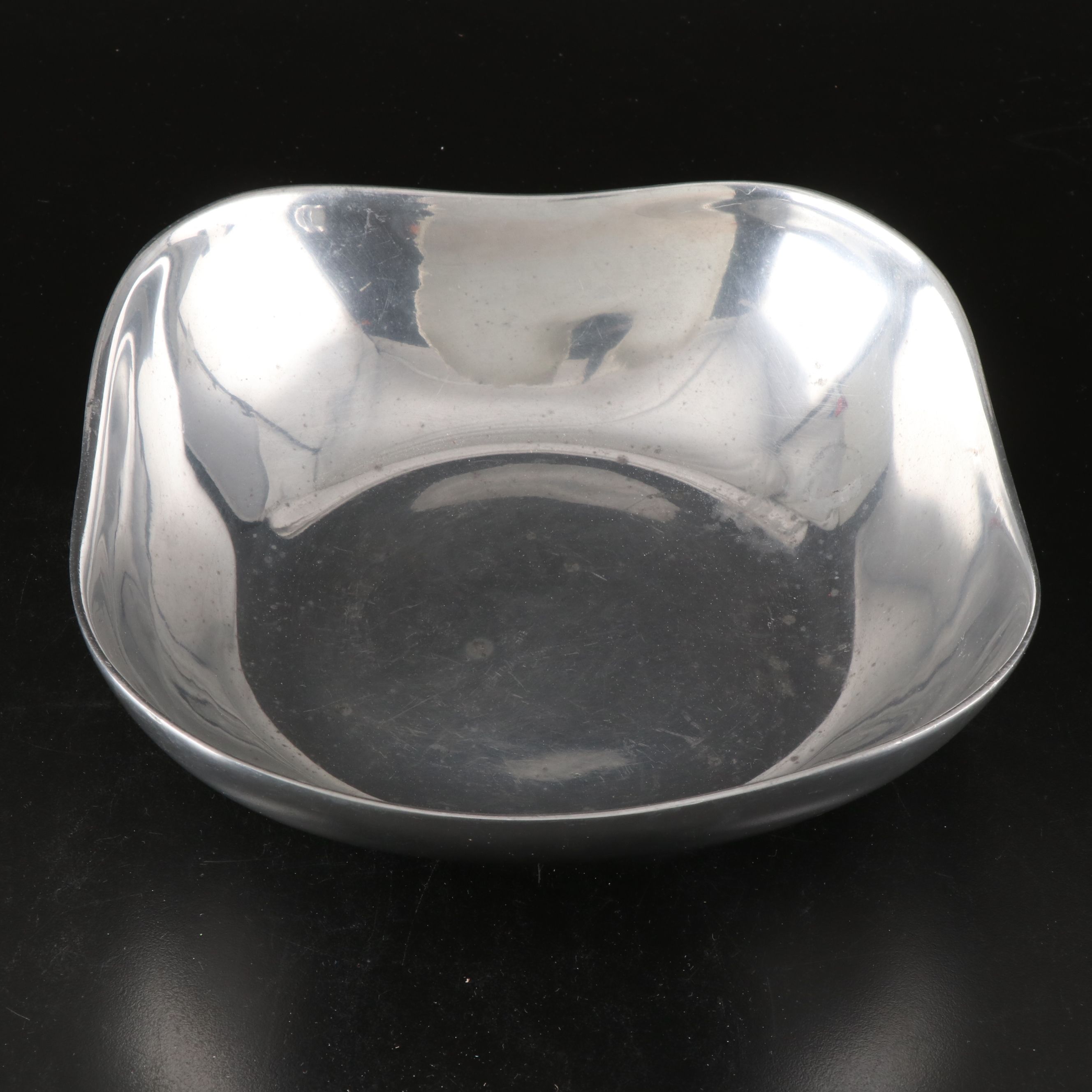 Wilton Armetale "Reggae" and Other Pewter Serveware and Bakeware