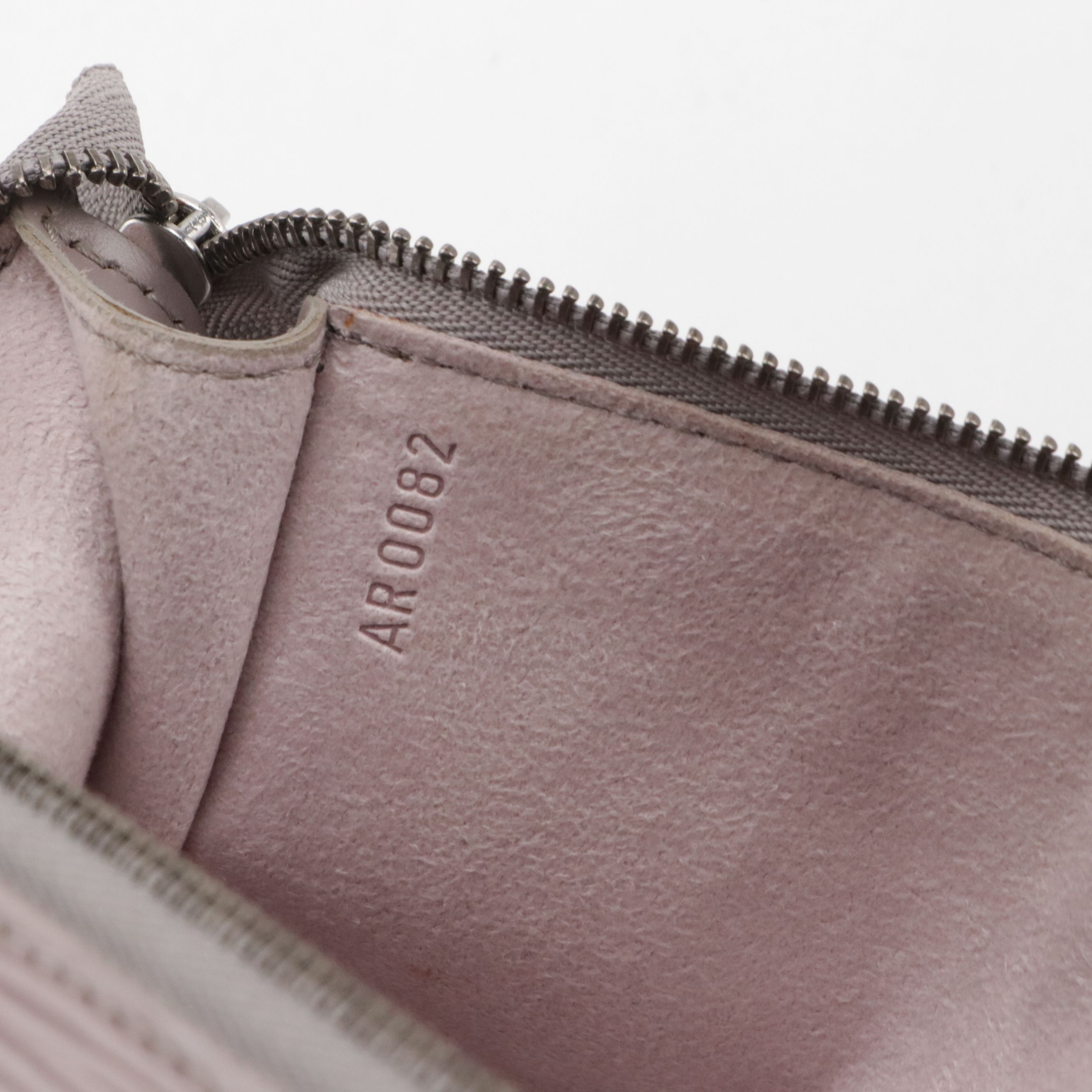 Louis Vuitton Lilac Epi and Smooth Leather Zip Pochette Accessories Bag