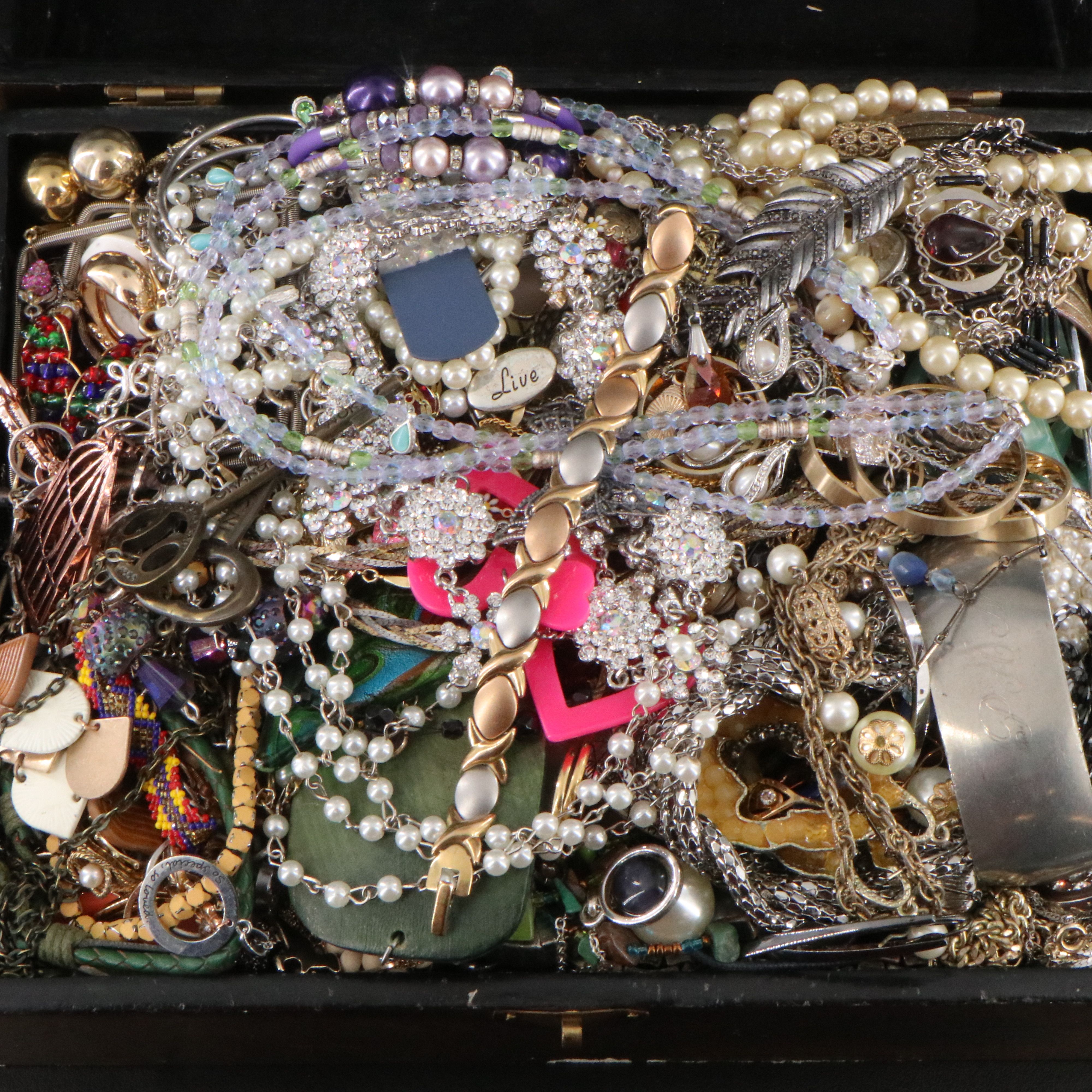 Uncommon Discoveries: Jewelry Collection