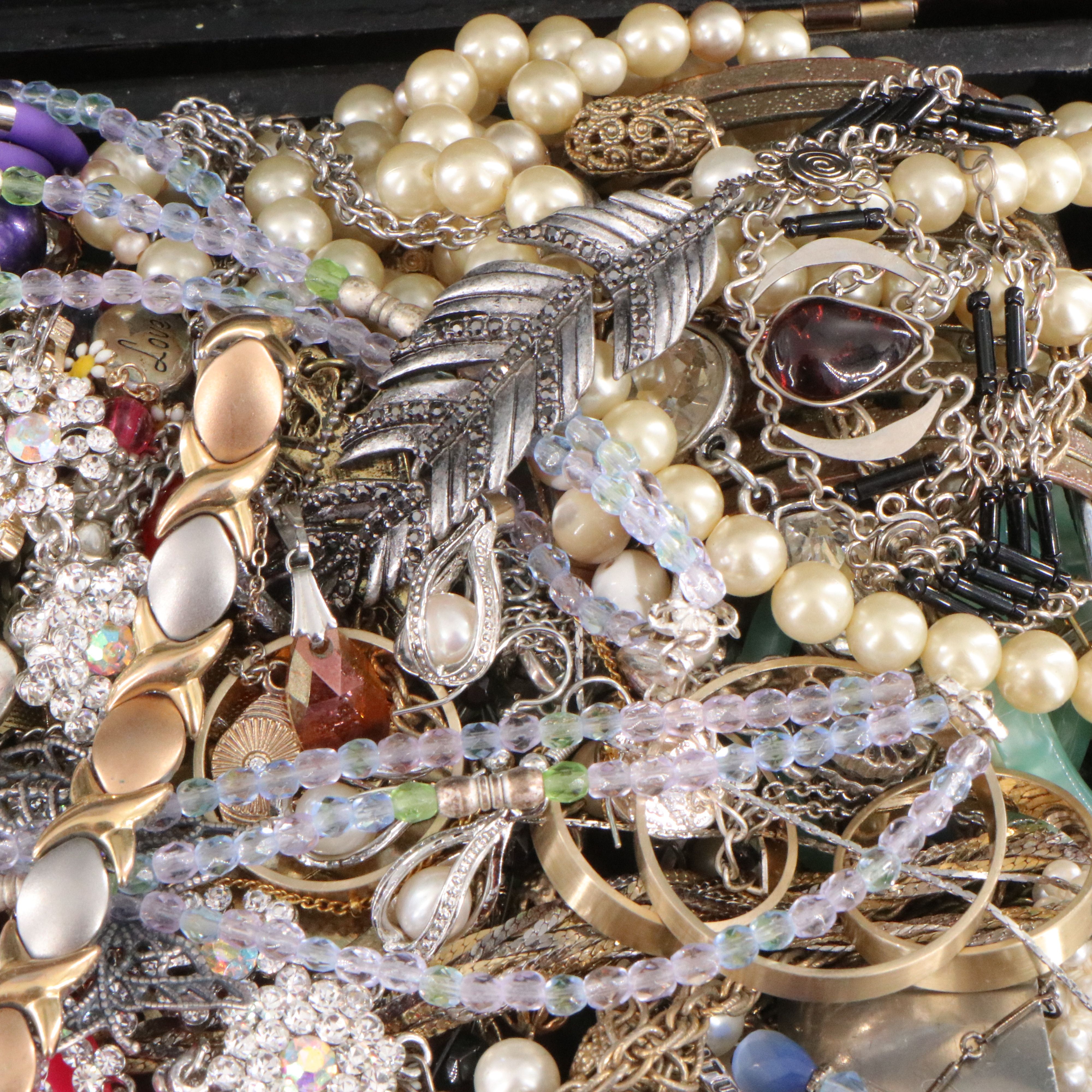 Uncommon Discoveries: Jewelry Collection