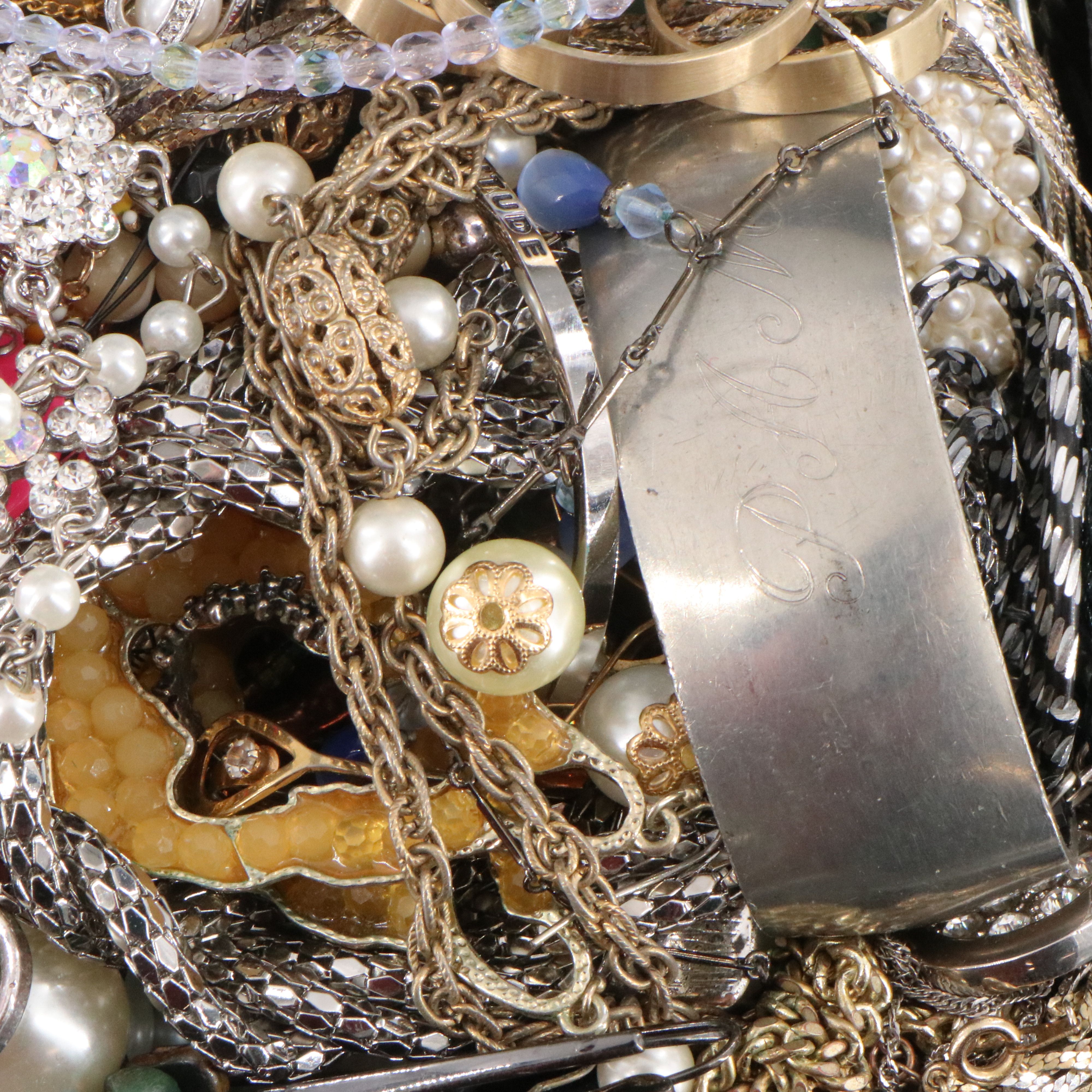 Uncommon Discoveries: Jewelry Collection