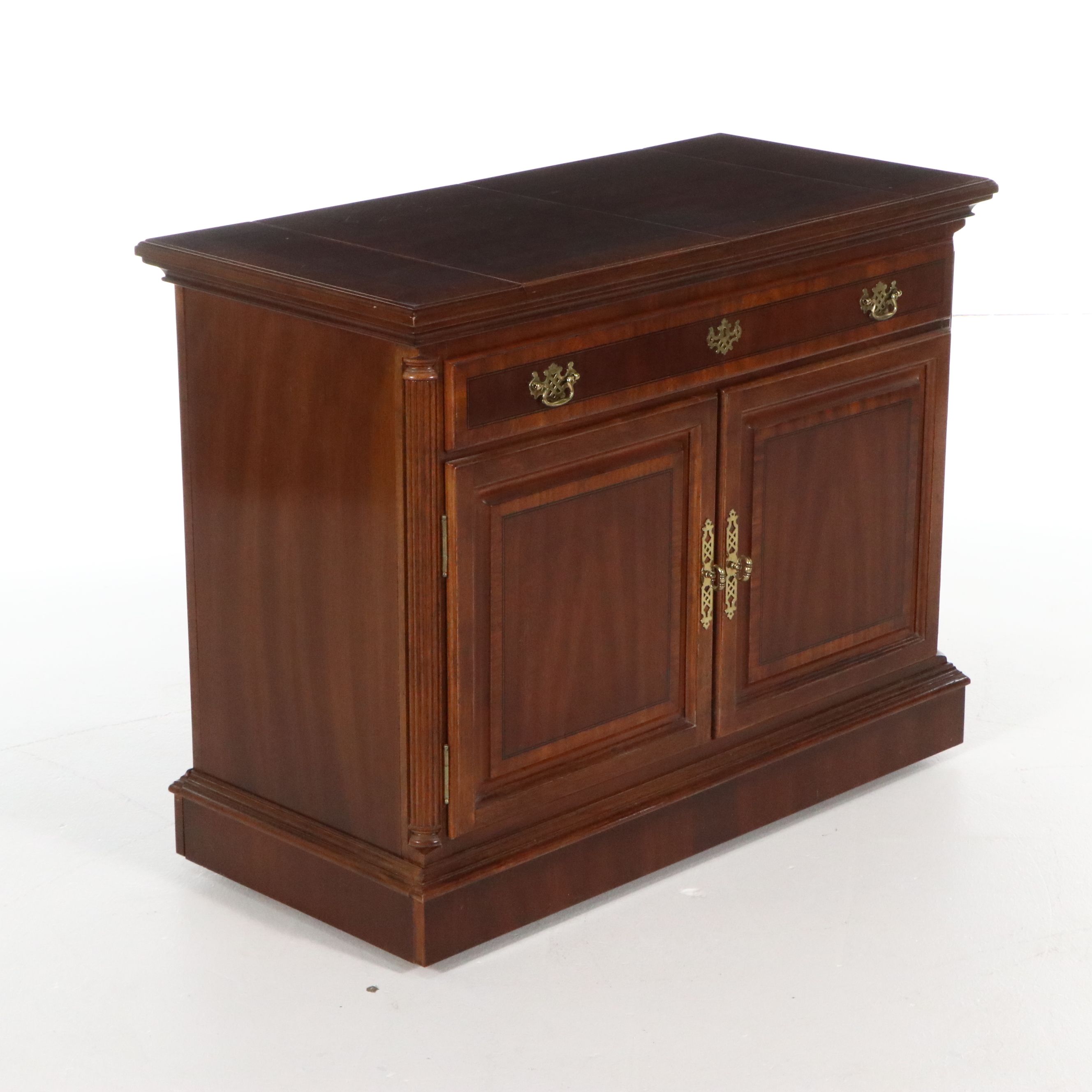 Georgian Style Mahogany Flip-Top Bar Cabinet on Wheels