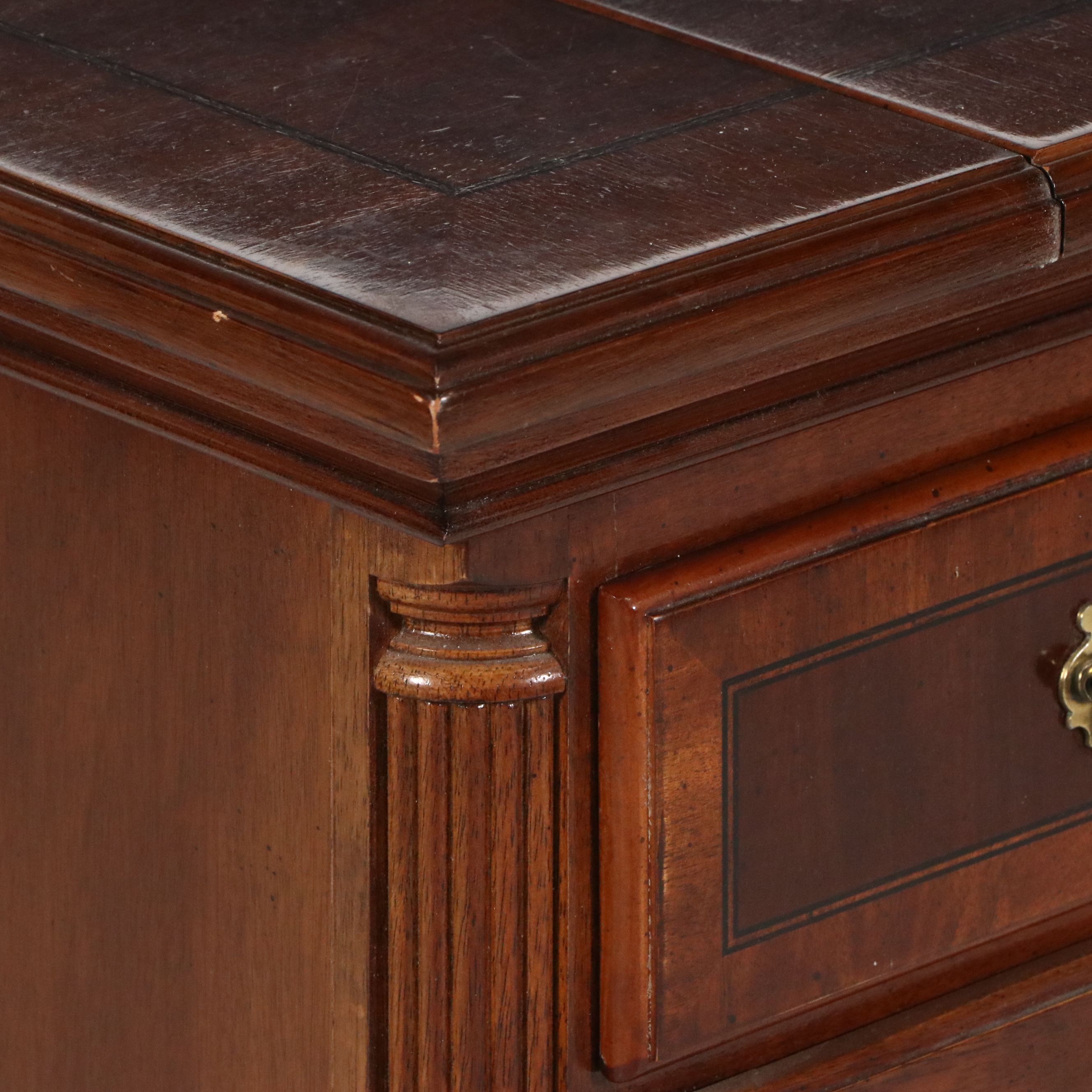 Georgian Style Mahogany Flip-Top Bar Cabinet on Wheels