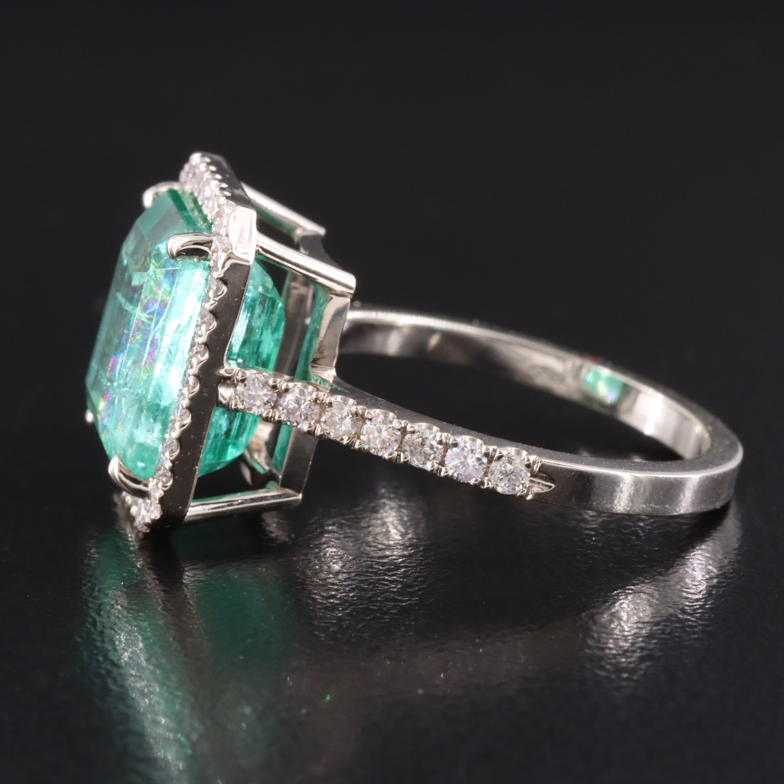18K 6.48 CT Emerald & 0.62 CTW Diamond Ring with IGI Jewelry Report
