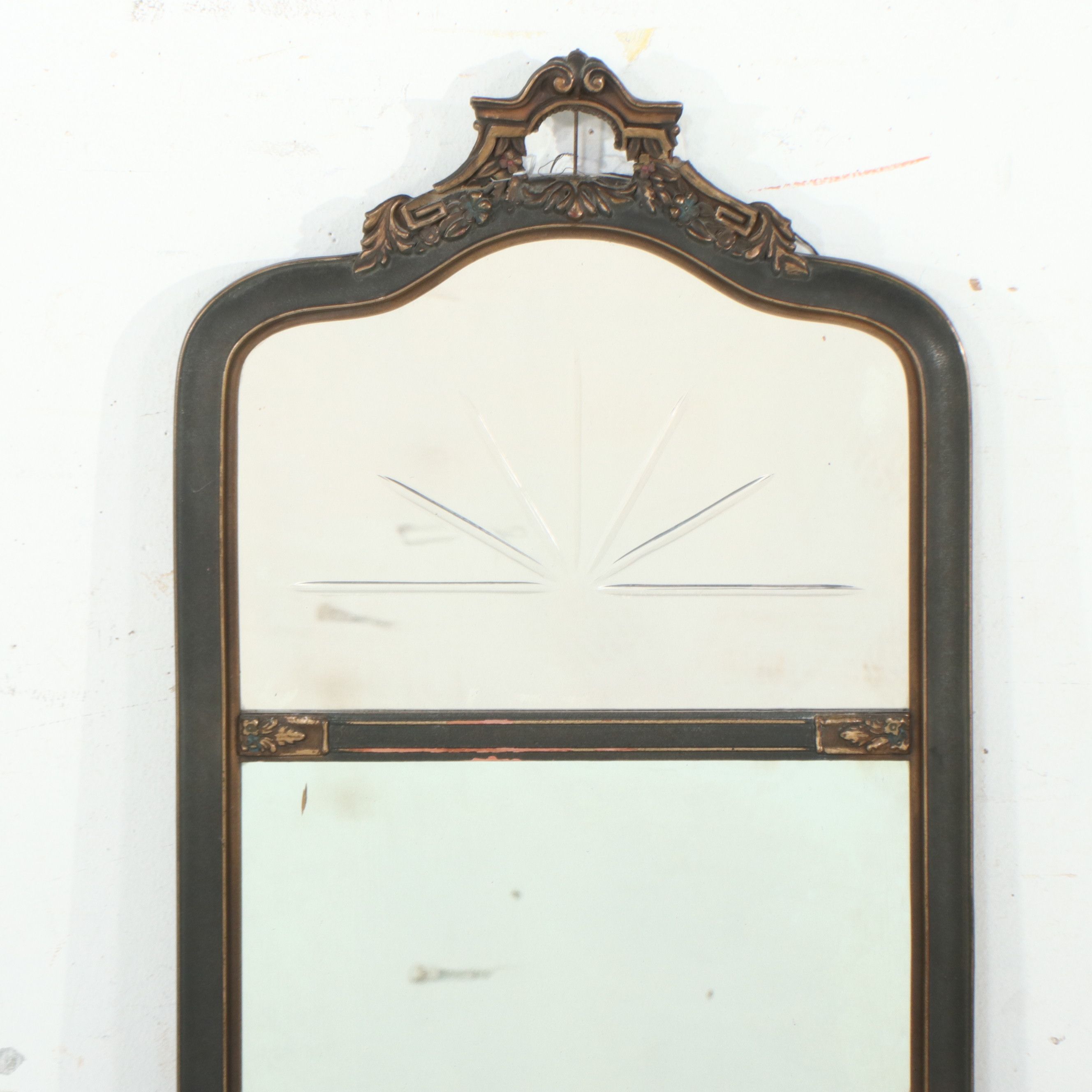 Queen Anne Trumeau Wall Mirror, Early to Mid-20th Century
