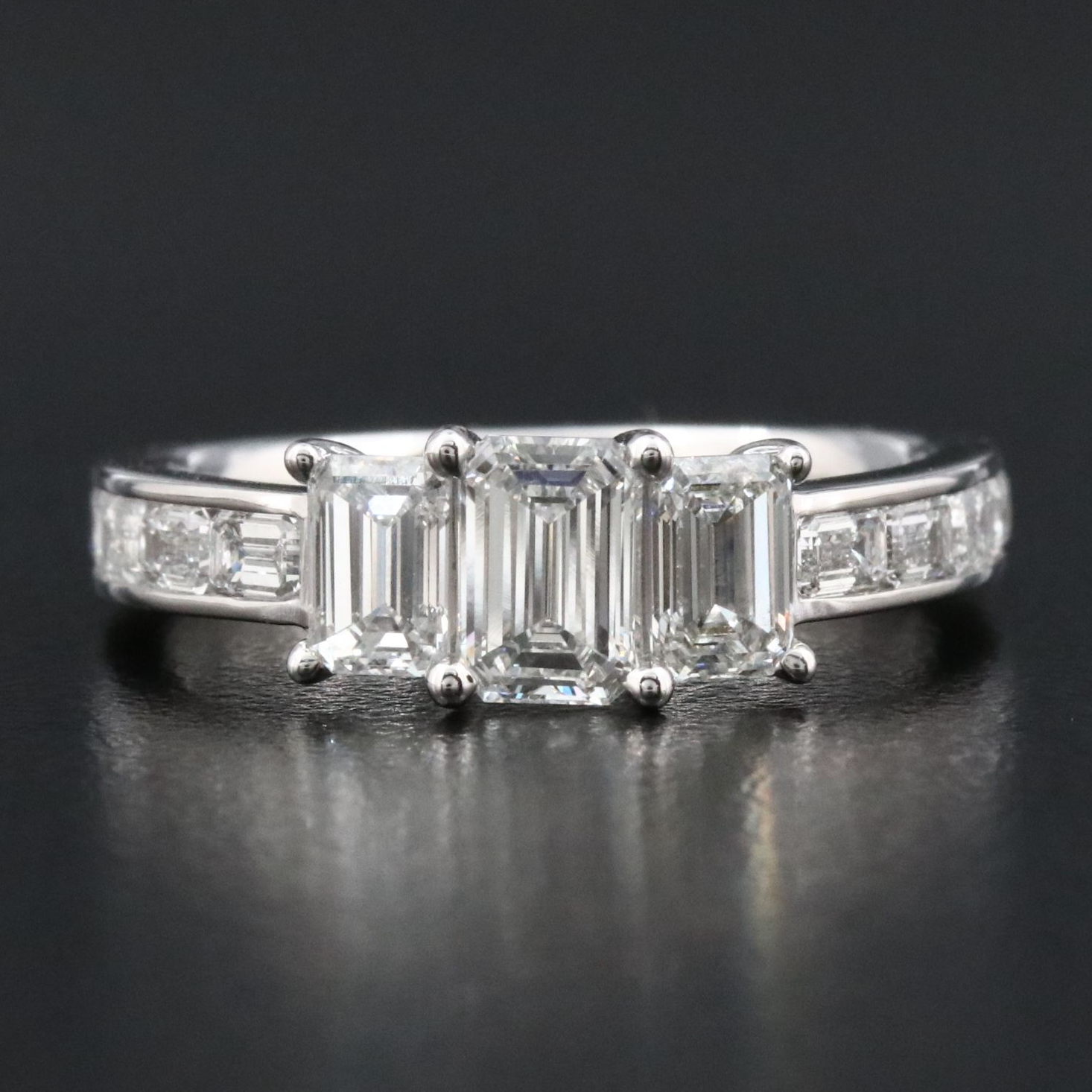 14K 2.00 CTW Lab Grown Diamond Ring