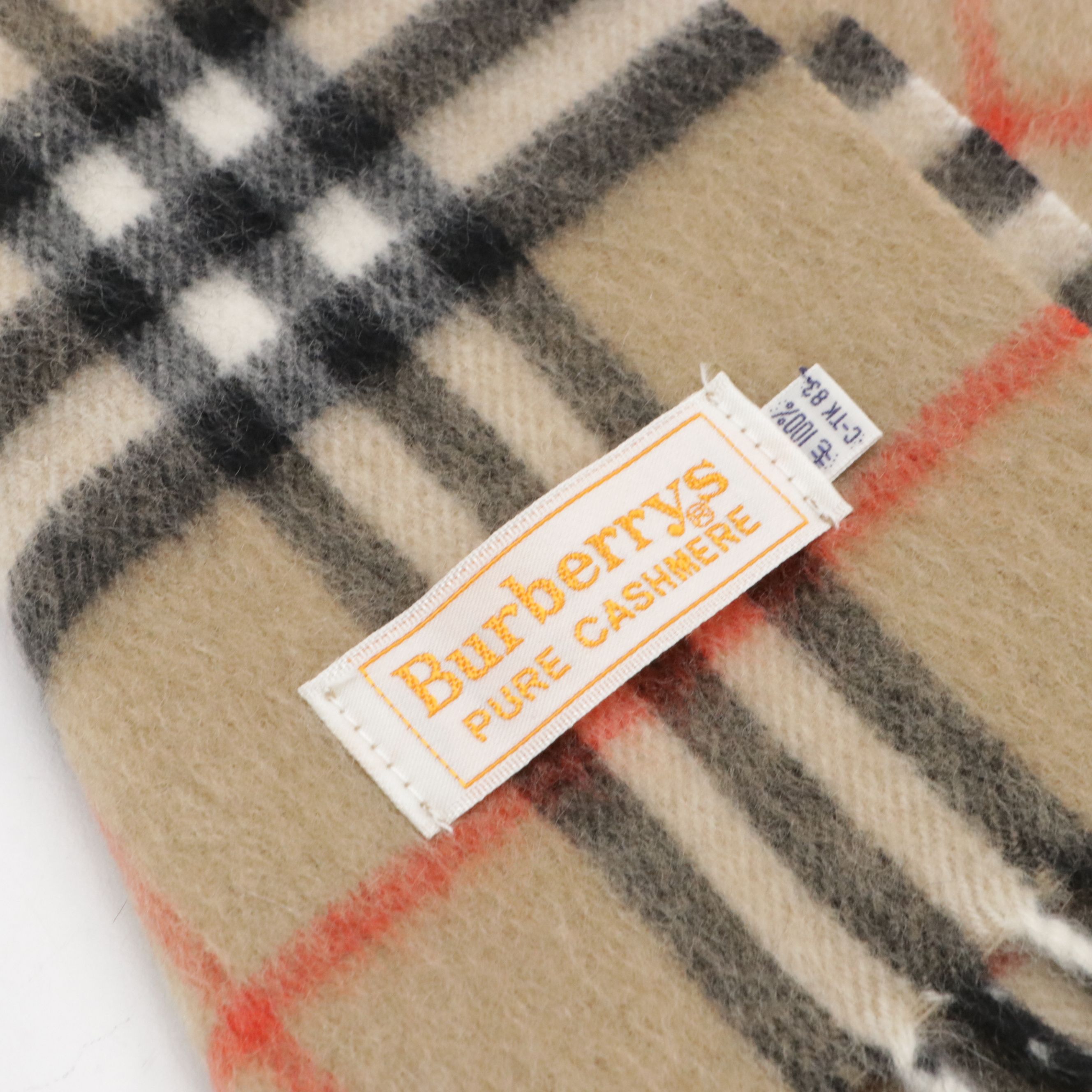 Burberrys Cashmere Fringe Scarf in Nova Check