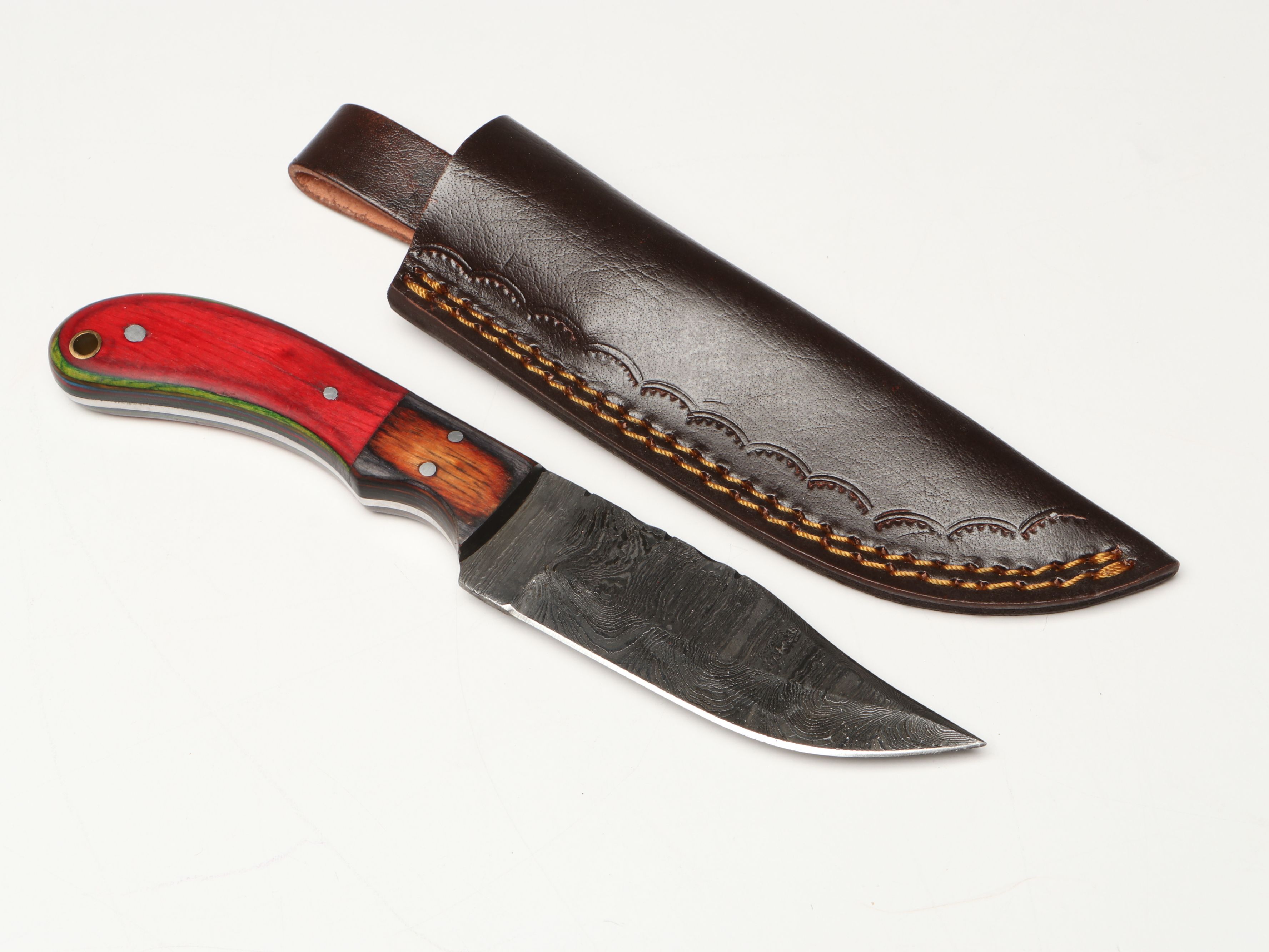 Damascus Steel Skinner and Hunting Knives in Leather Scabbards