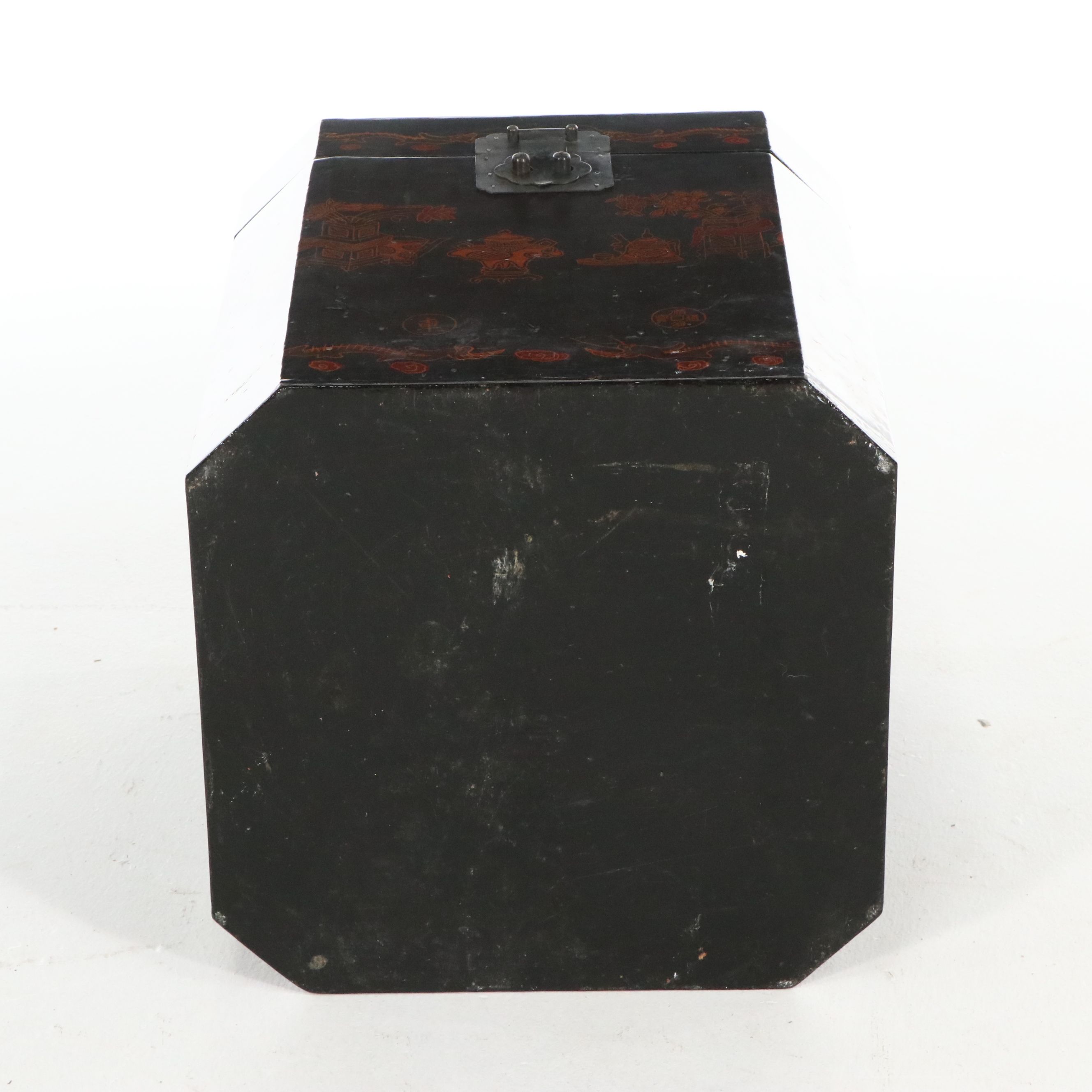 Chinese Lacquered Chest, 19th Century