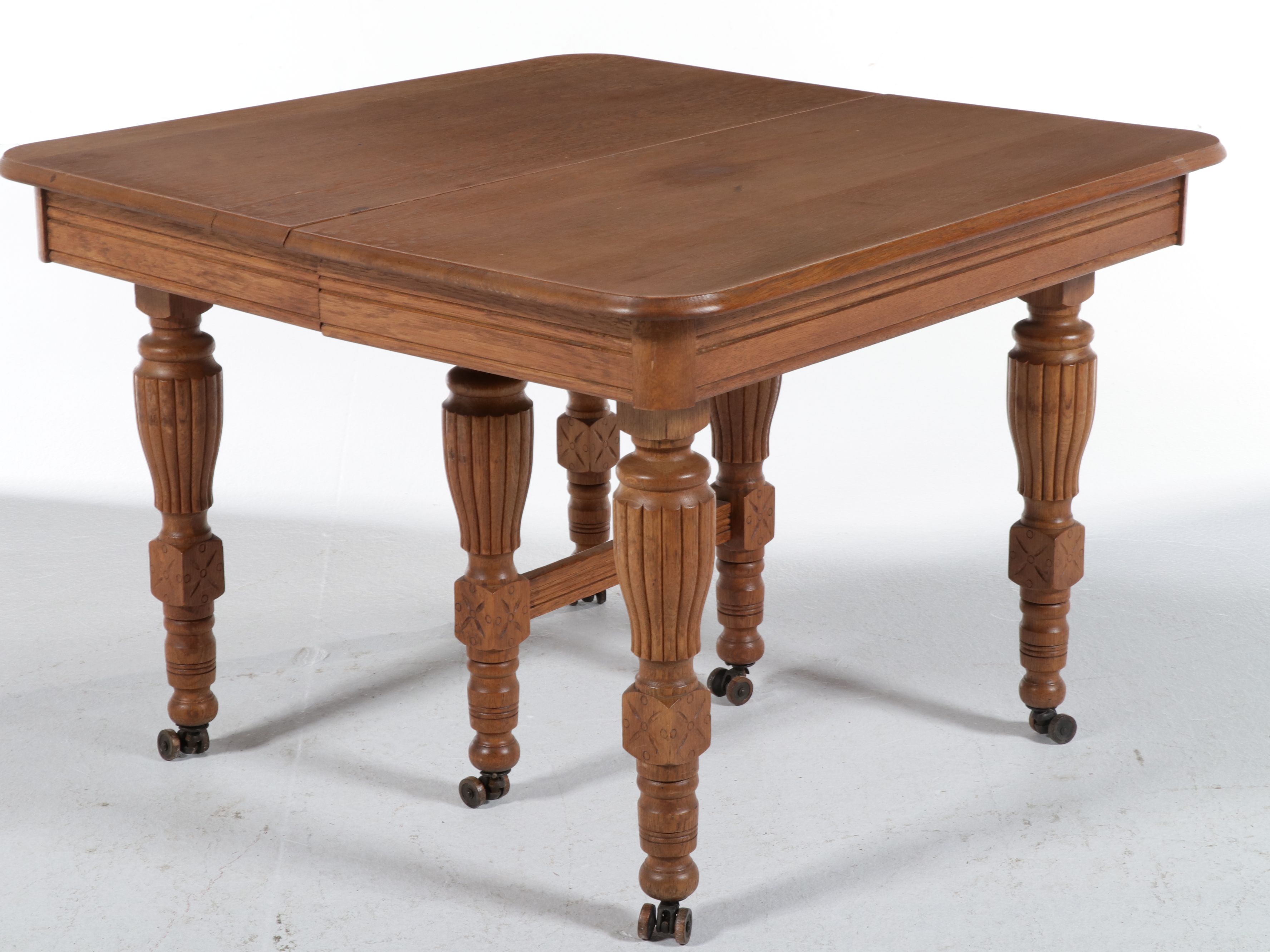 Victorian Eastlake Oak Expanding Dining Table with Center Support