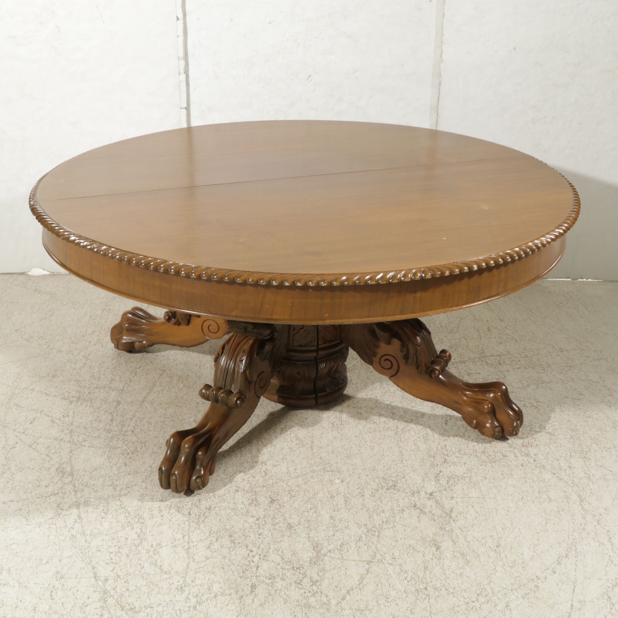 Victorian Carved Mahogany Banquet Table with Lion's Head Legs and Paw Feet