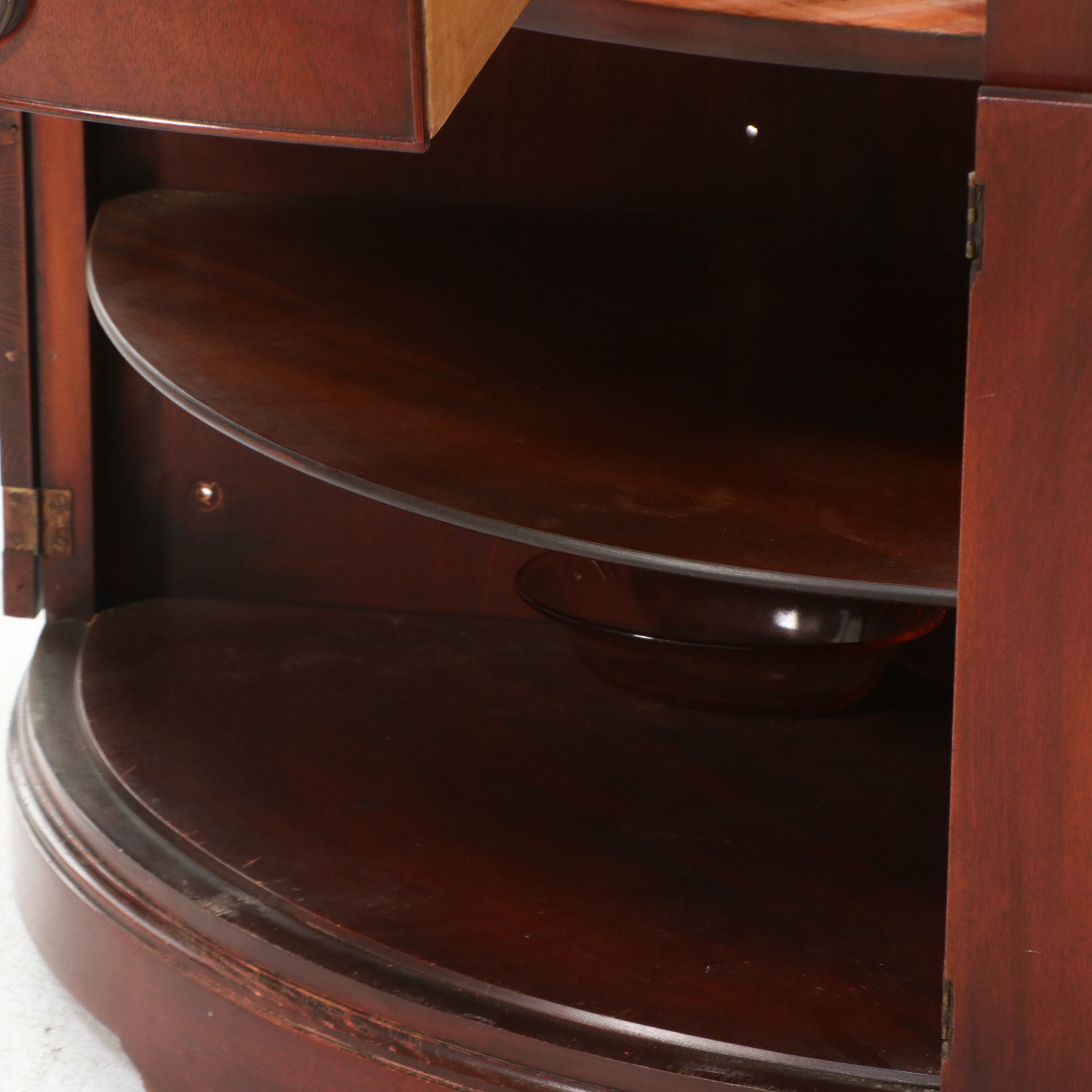 Georgian Style Mahogany Bowfront Corner China Cabinet, Mid to Late 20th Century