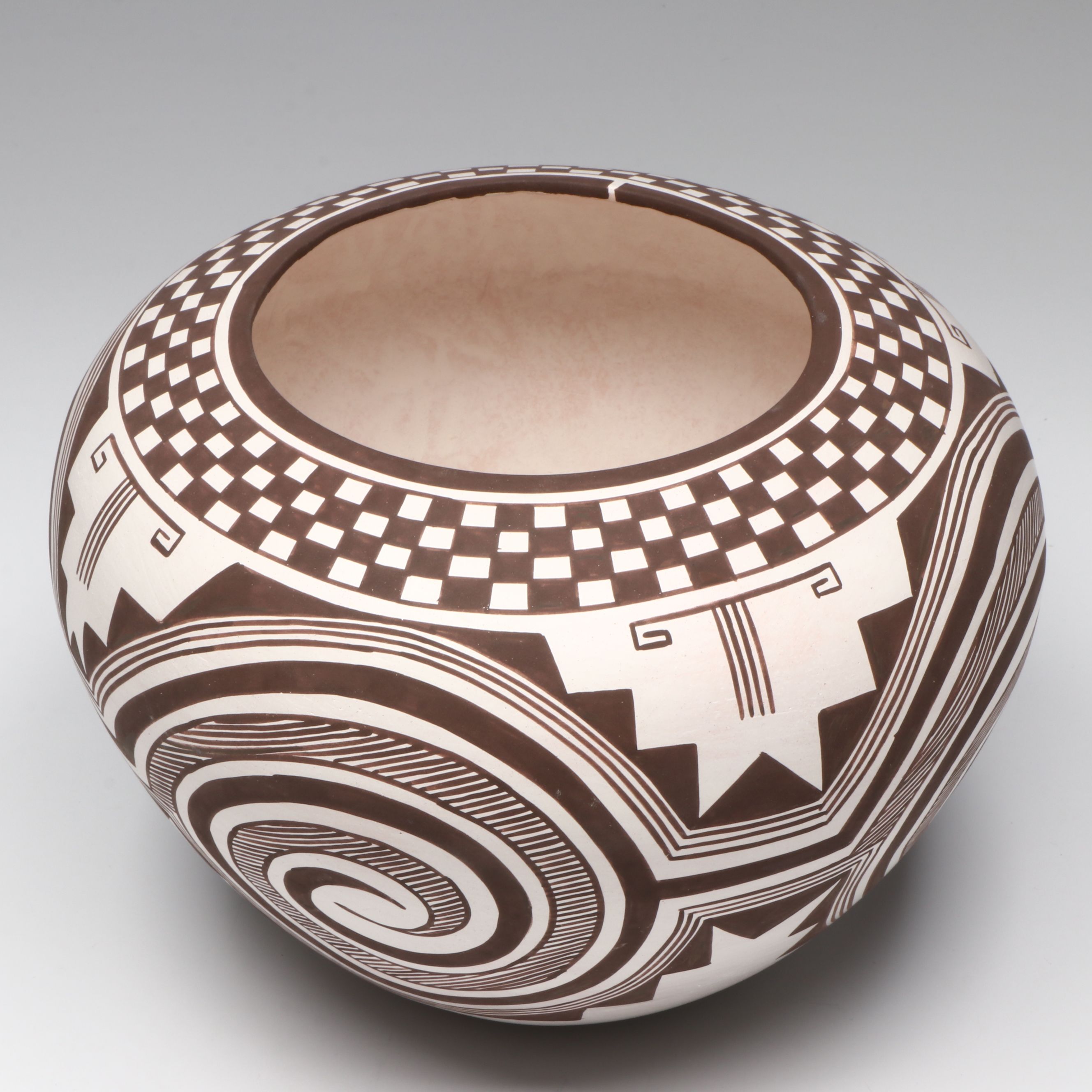 Myron Sarracino Laguna Pueblo Pottery Olla