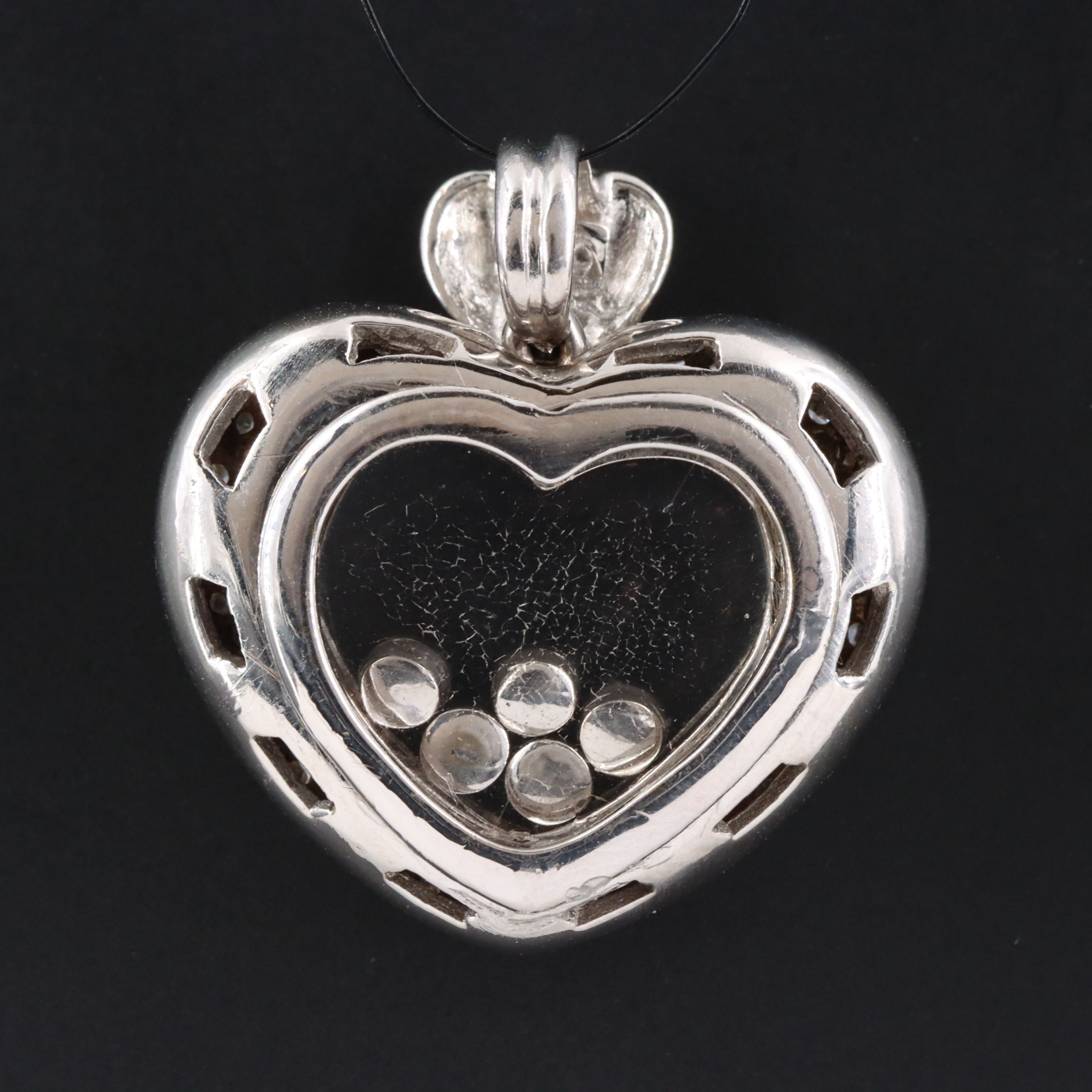 18K 0.83 CTW Pavé Diamond Heart Pendant with Floating Diamonds