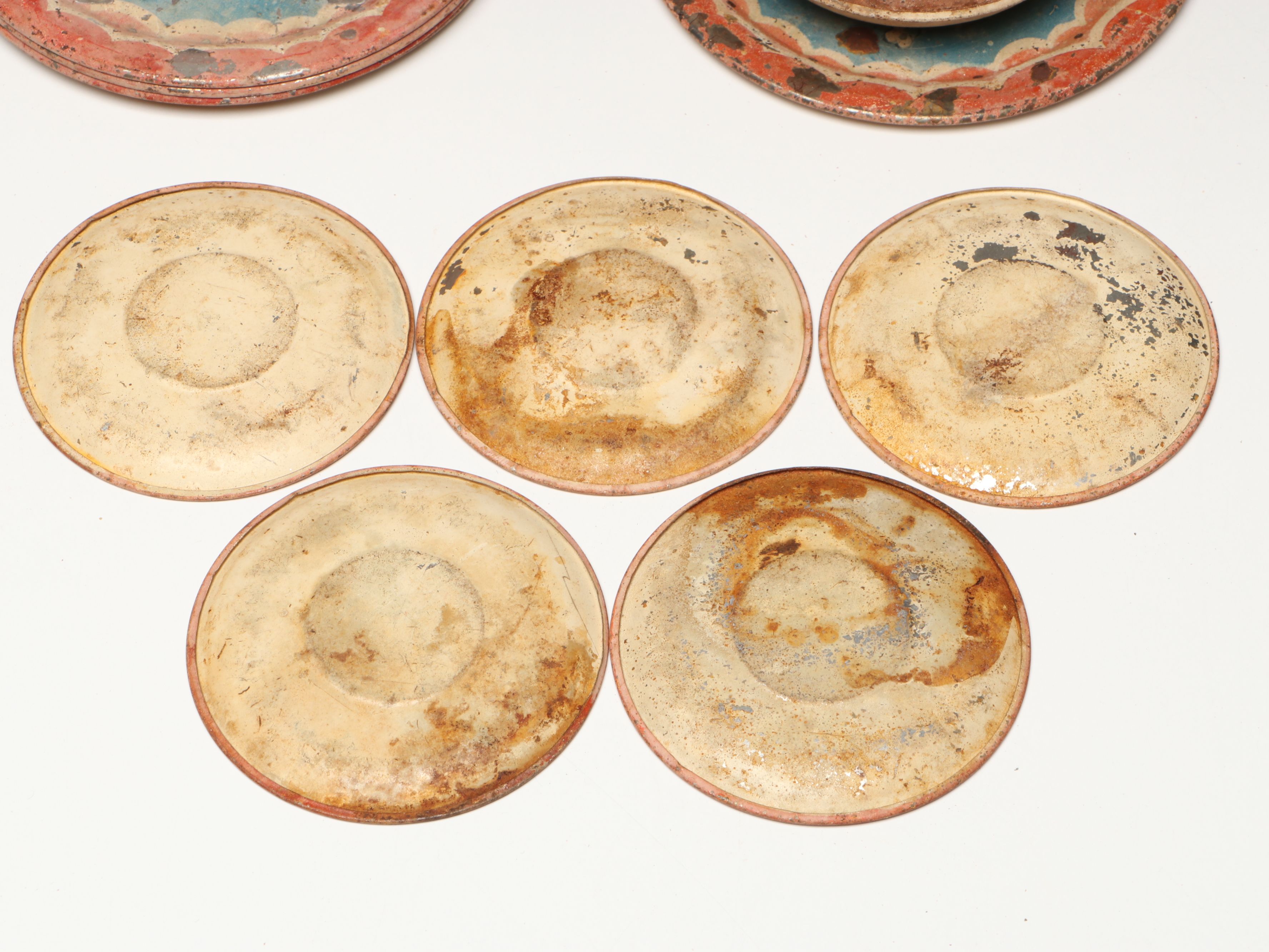 Dog and Floral Themed Tin Litho Children's Tea Set Pieces, Mid-20th Century