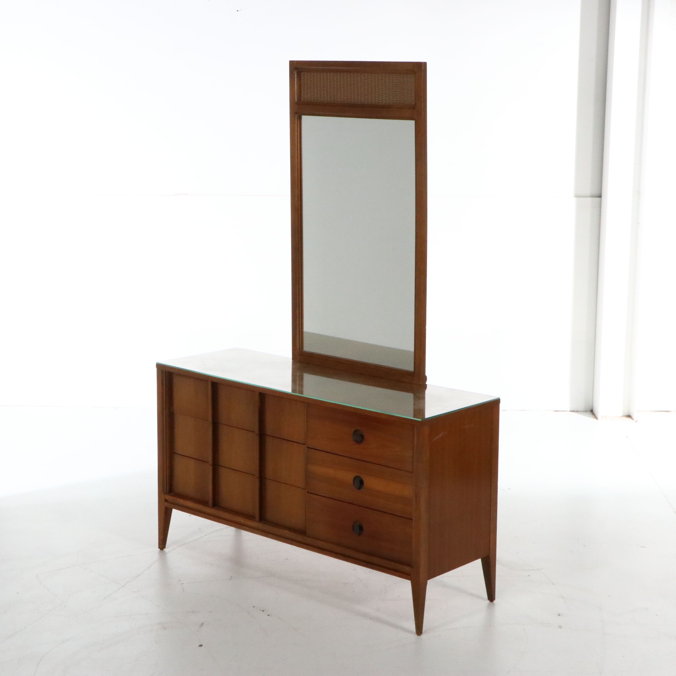 Bassett Furniture Mid Century Modern Walnut Dresser