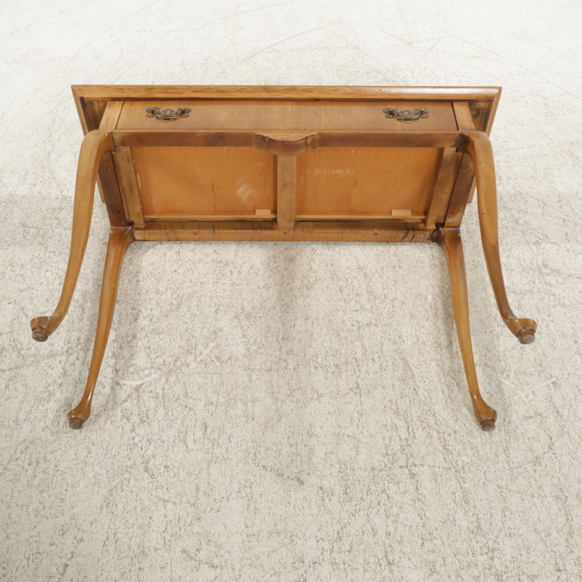 Fine Arts Furniture Queen Anne Style Mahogany Hall Table, Mid-20th Century