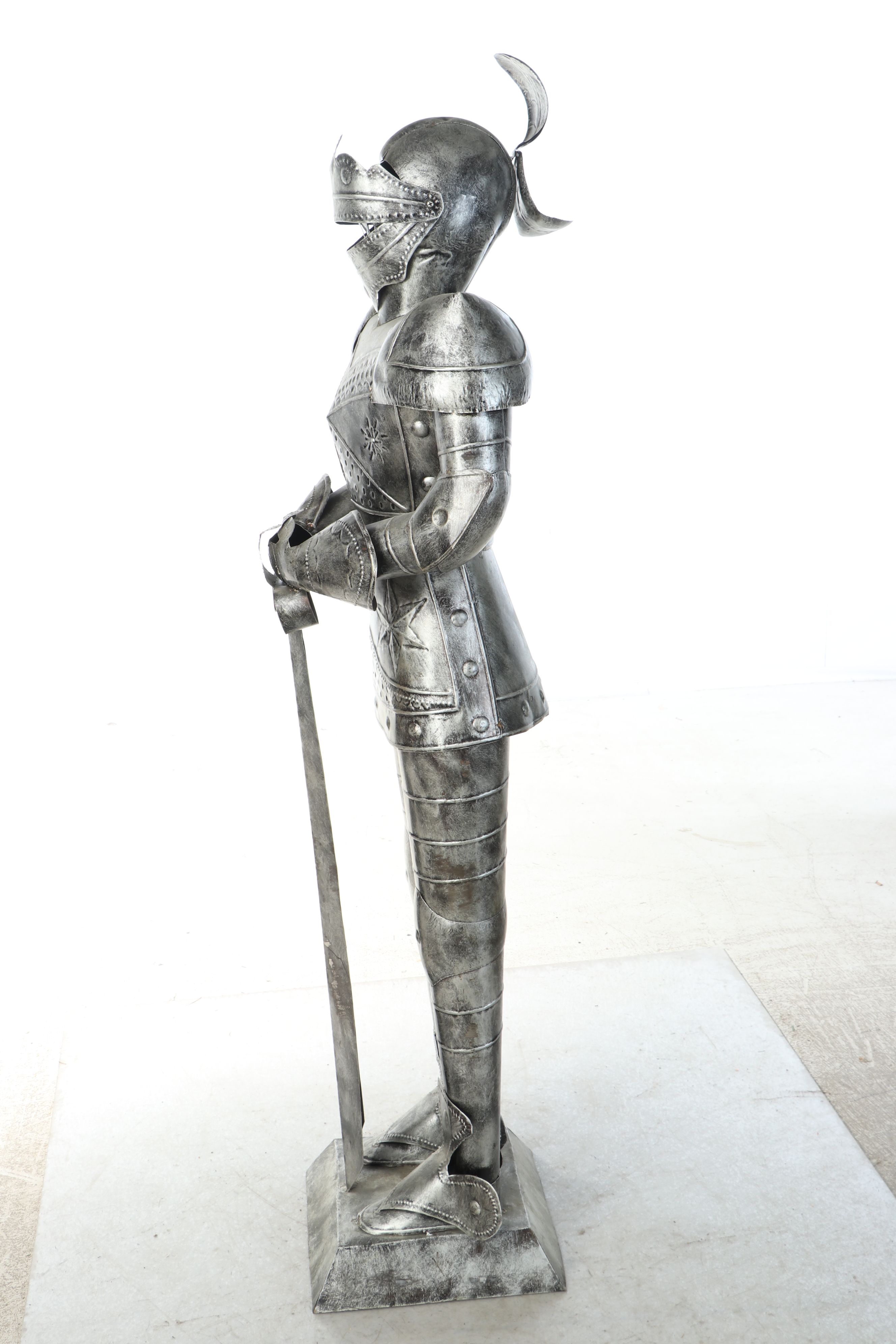 Sheet Metal Knight's Armor Statue